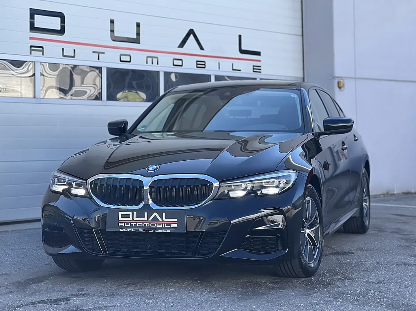 BMW 318 d Aut./M-PAKET Schwarz - 1