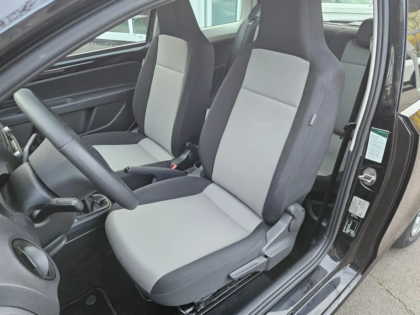 Skoda Citigo Active Klima elektri. Fenster GuterZustand Schwarz - 2