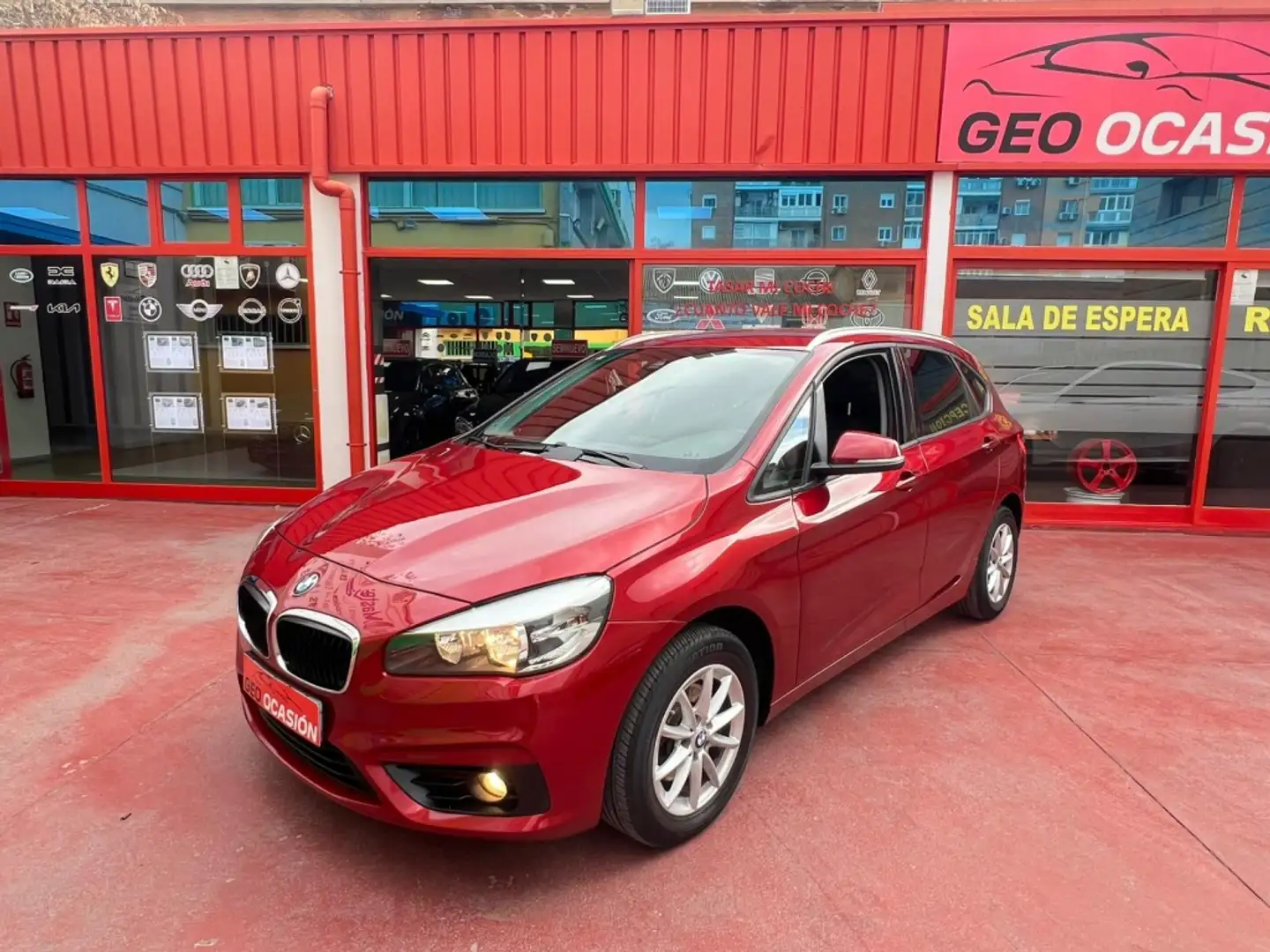 BMW 218 218d Active Tourer Burdeos - 1