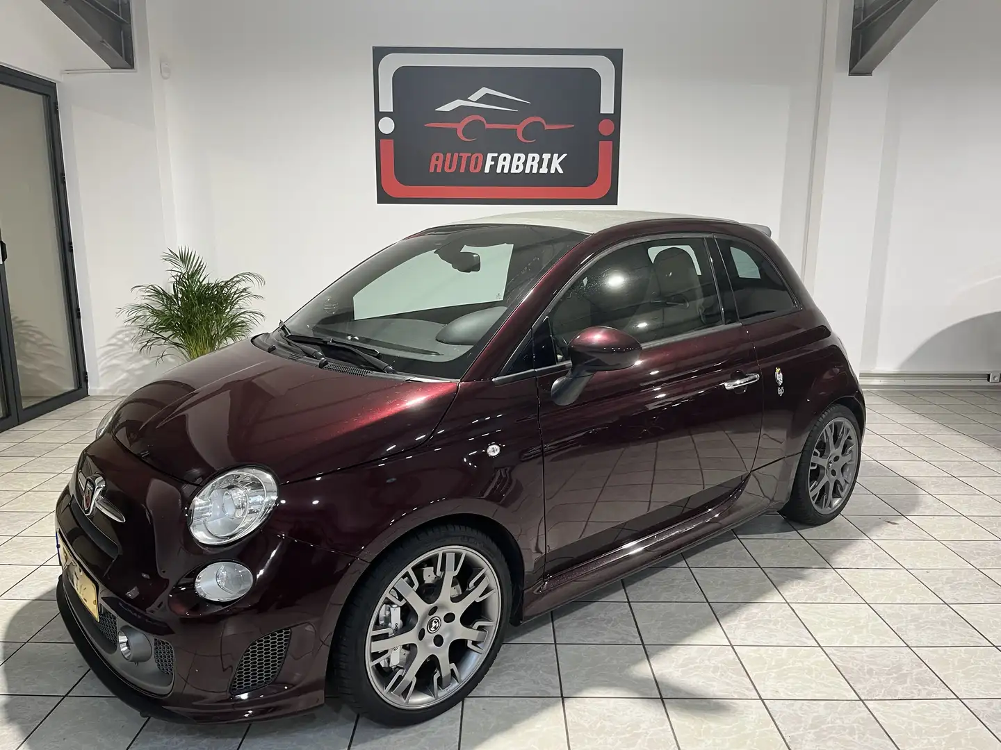 Abarth 695 Edizione Maserati numéroté 007/499 - 1