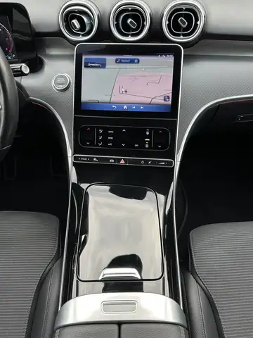 Mercedes-Benz C view 12