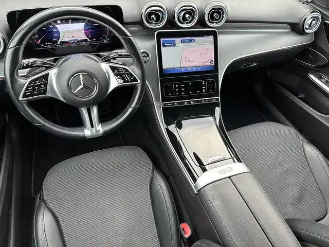 Mercedes-Benz C view 11