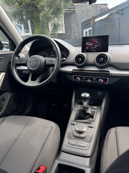 Audi Q2 35 TFSI basis B&O+PDC+SHZ+LED+WKR+EL.HECK+2AC — photo 12