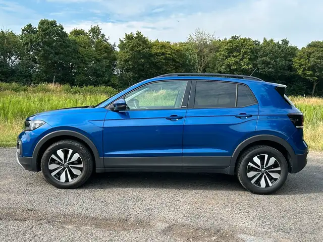 Volkswagen T-Cross view 2