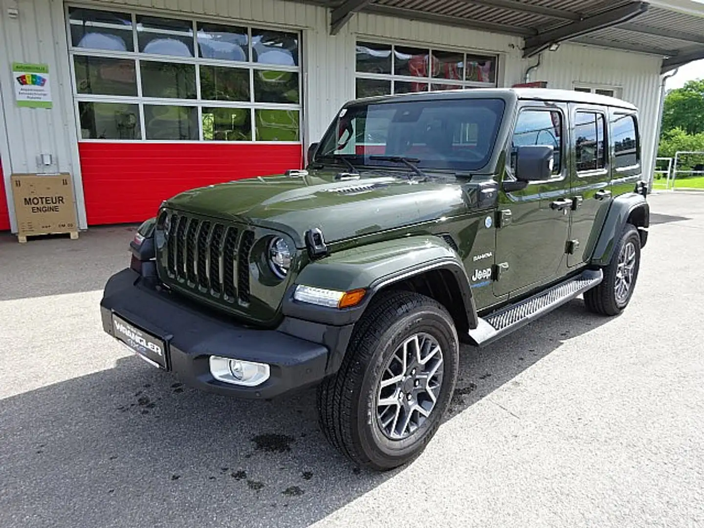 Jeep Wrangler Sahara 2.0 PHEV 380 PS AT 4xe Groen - 1