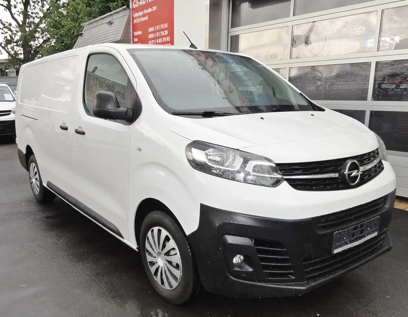 Opel Vivaro Vivaro 2,0 l CDTI 106 KW Klima L3 Automatik  LKW White - 2