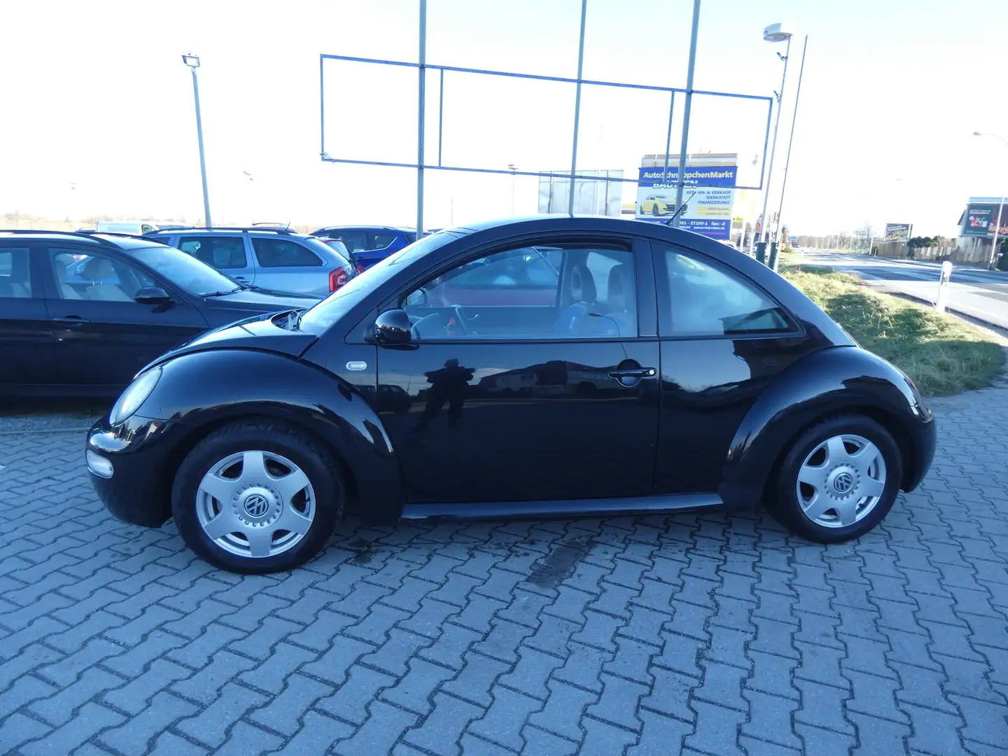 Volkswagen New Beetle 1.6 Klima Aluräder Sitzheizung HU AU Neu Zwart - 2