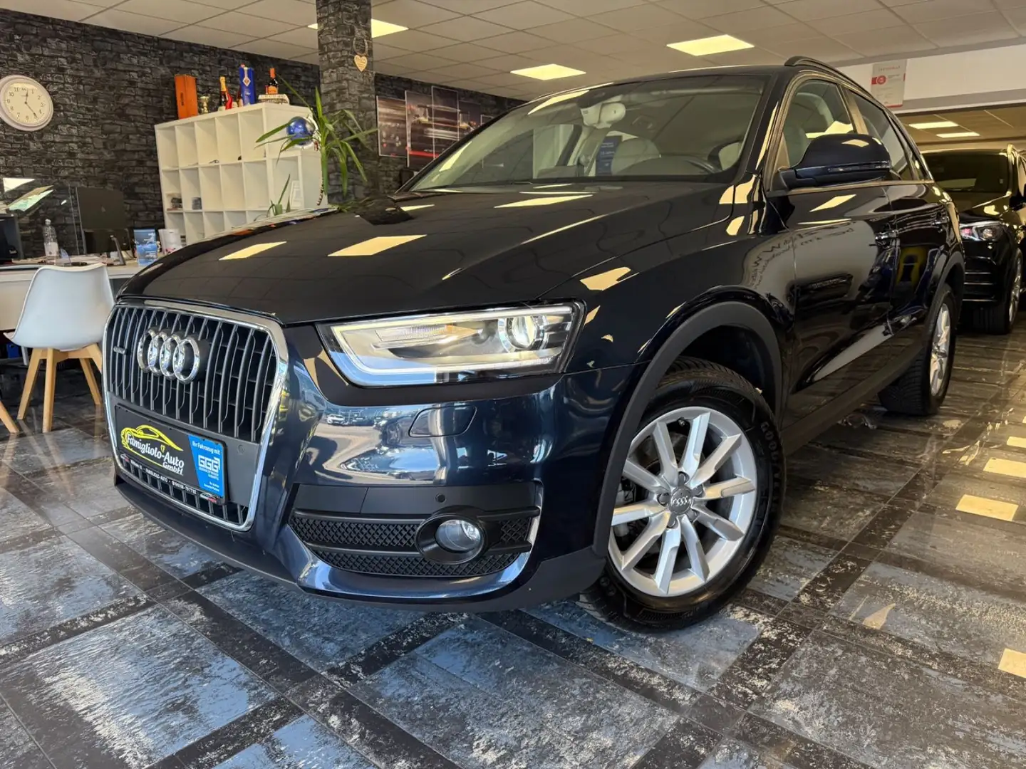 Audi Q3 2.0 TFSI quattro*Xenon*S-Tronic*Navi*Klimaaut Blau - 1