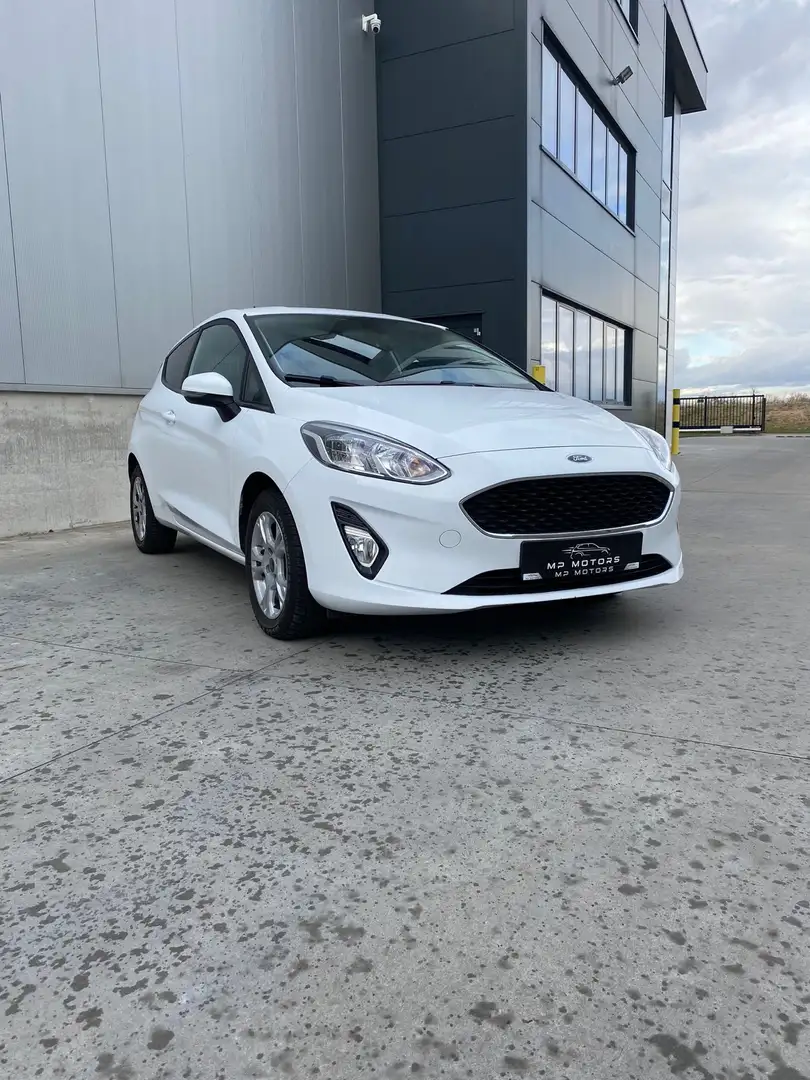 Ford Fiesta 1.5 TDCi  UTILITAIRE Business 5700HTVA bijela - 2