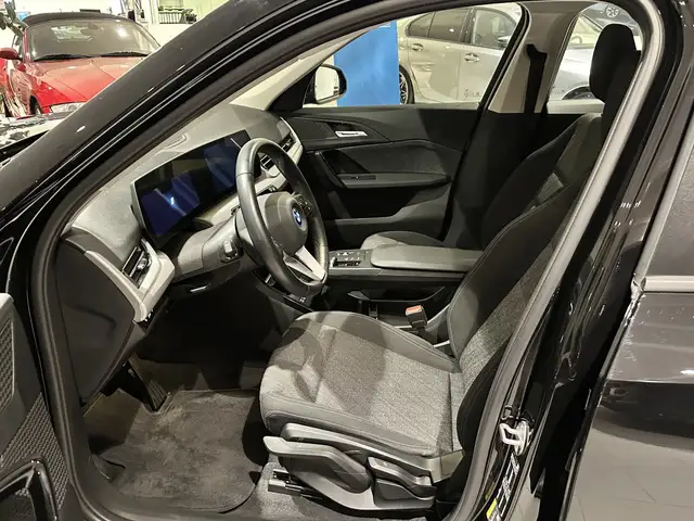 BMW Ix1 view 4