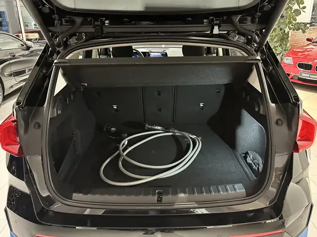 BMW Ix1 view 8
