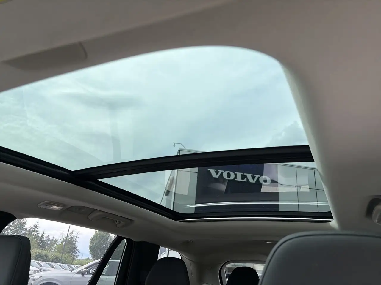 Volvo XC90 снимка Volvo XC90