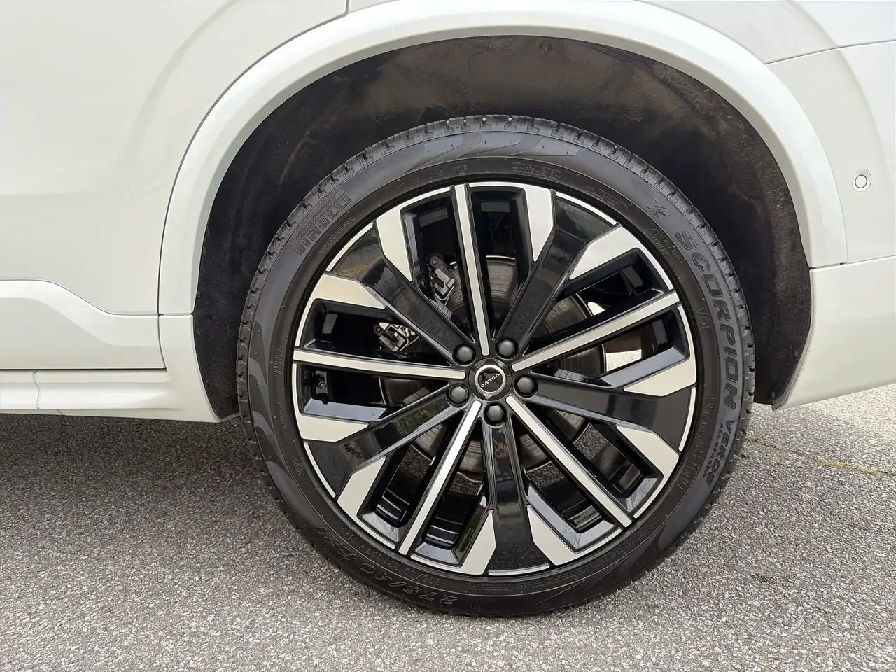 Volvo XC90 снимка Volvo XC90