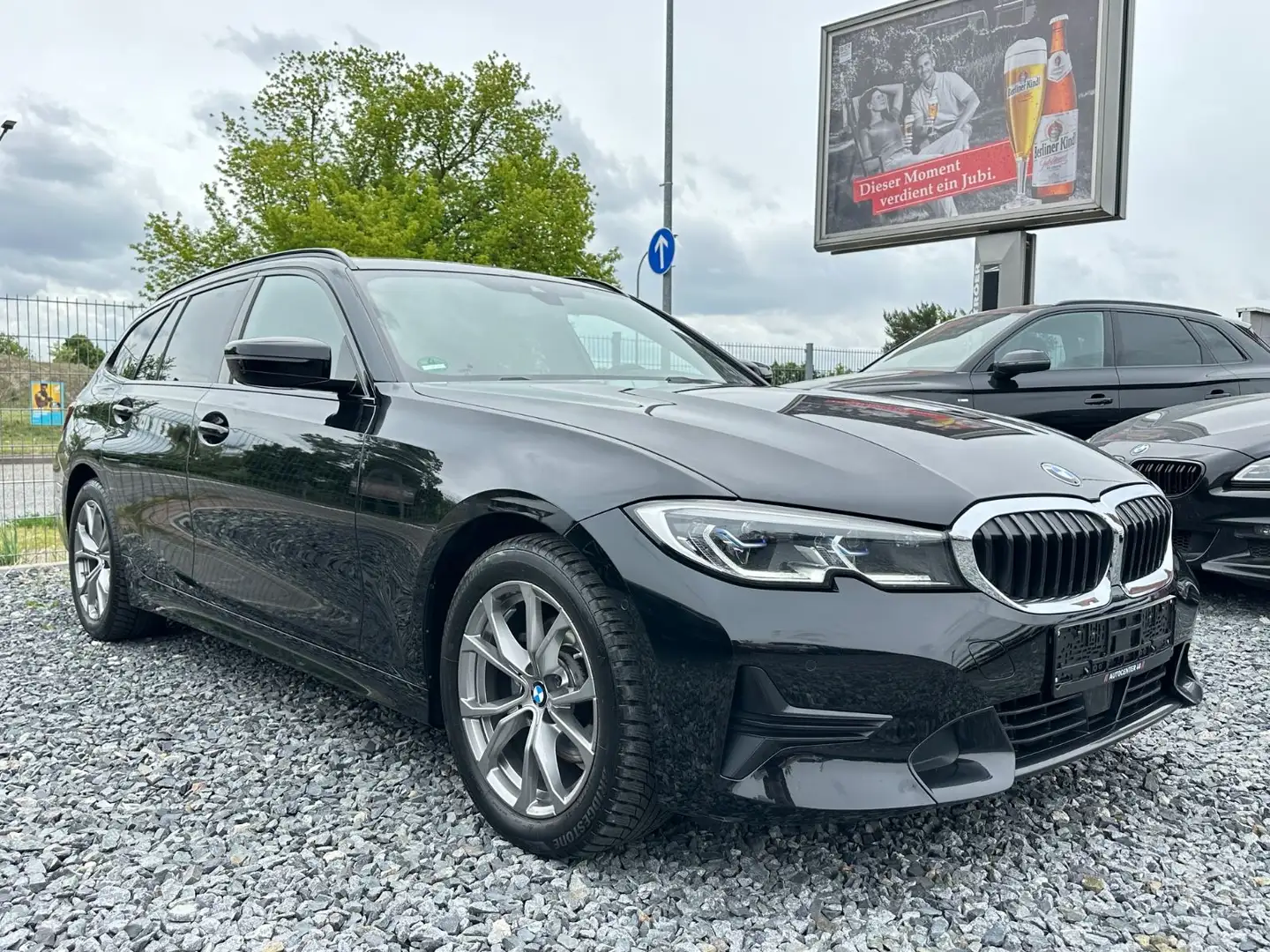 BMW 320 d xDrive Sport Line/Laser/Live/ACC/Leder/AHK Noir - 1
