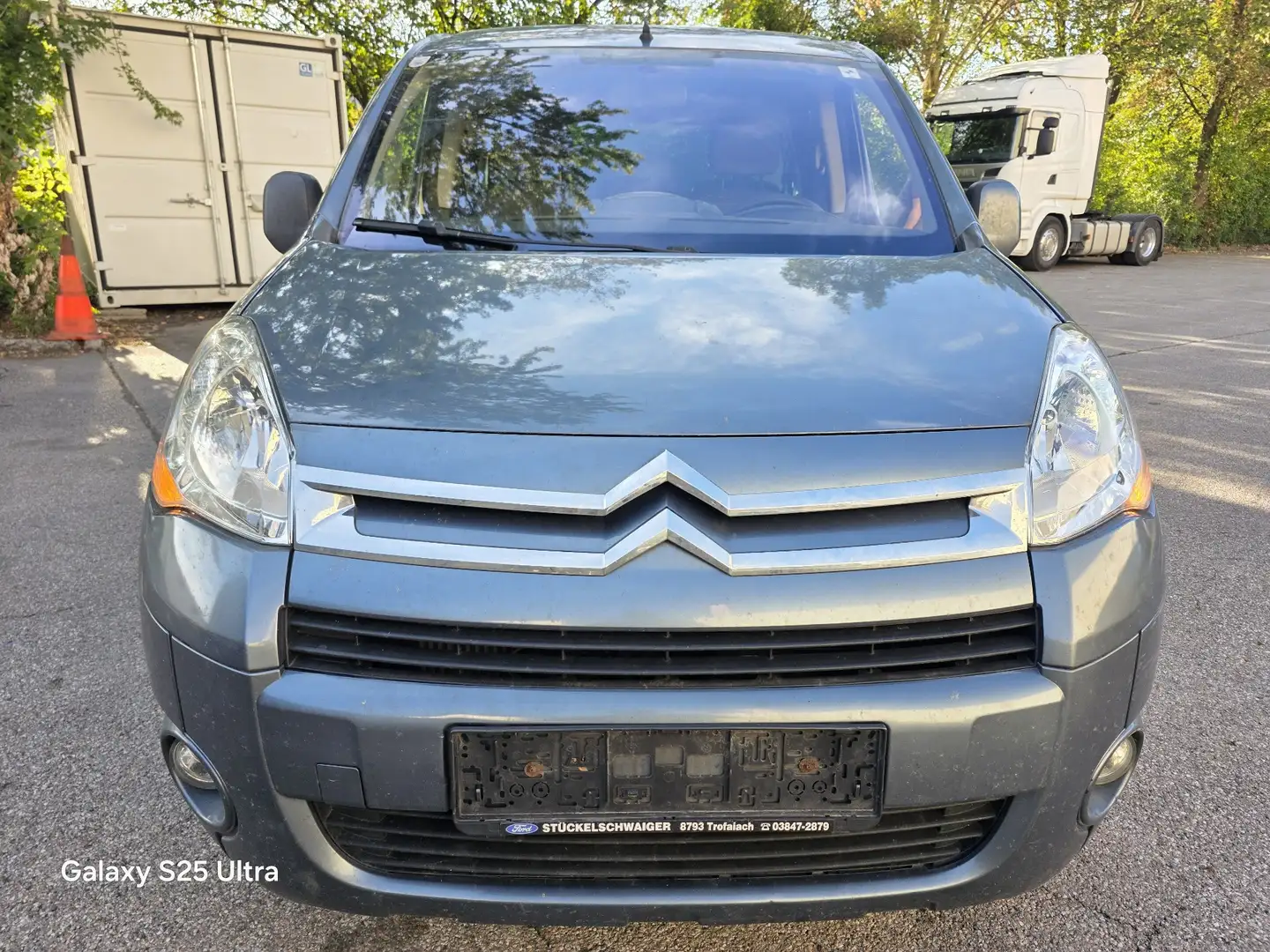 Citroen Berlingo 1.6 HDi 110 FAP Mullewapp Grau - 1