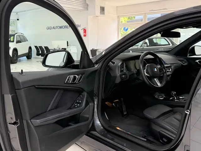 BMW M view 6