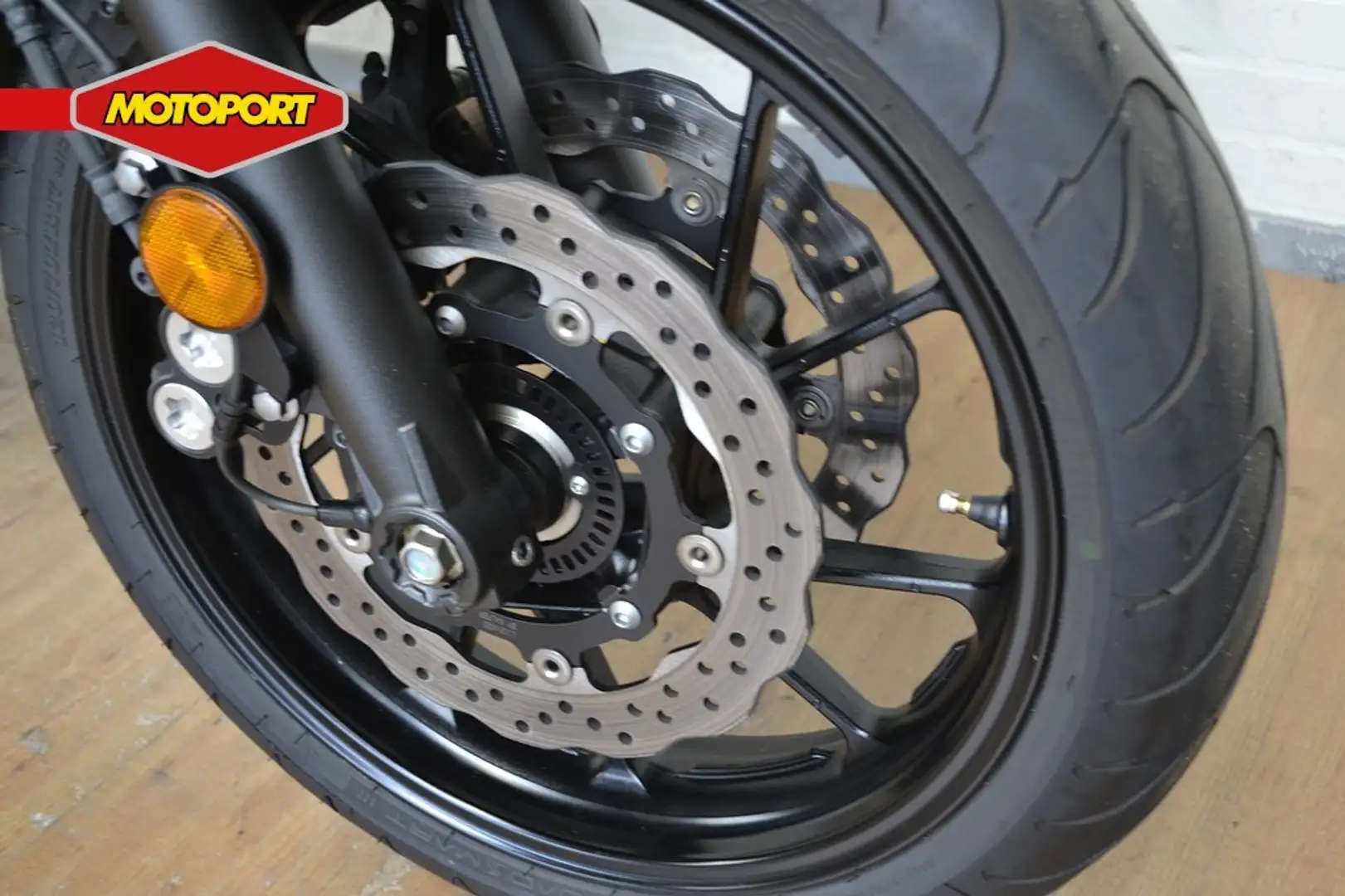 Yamaha Tracer 700 Grijs - 2