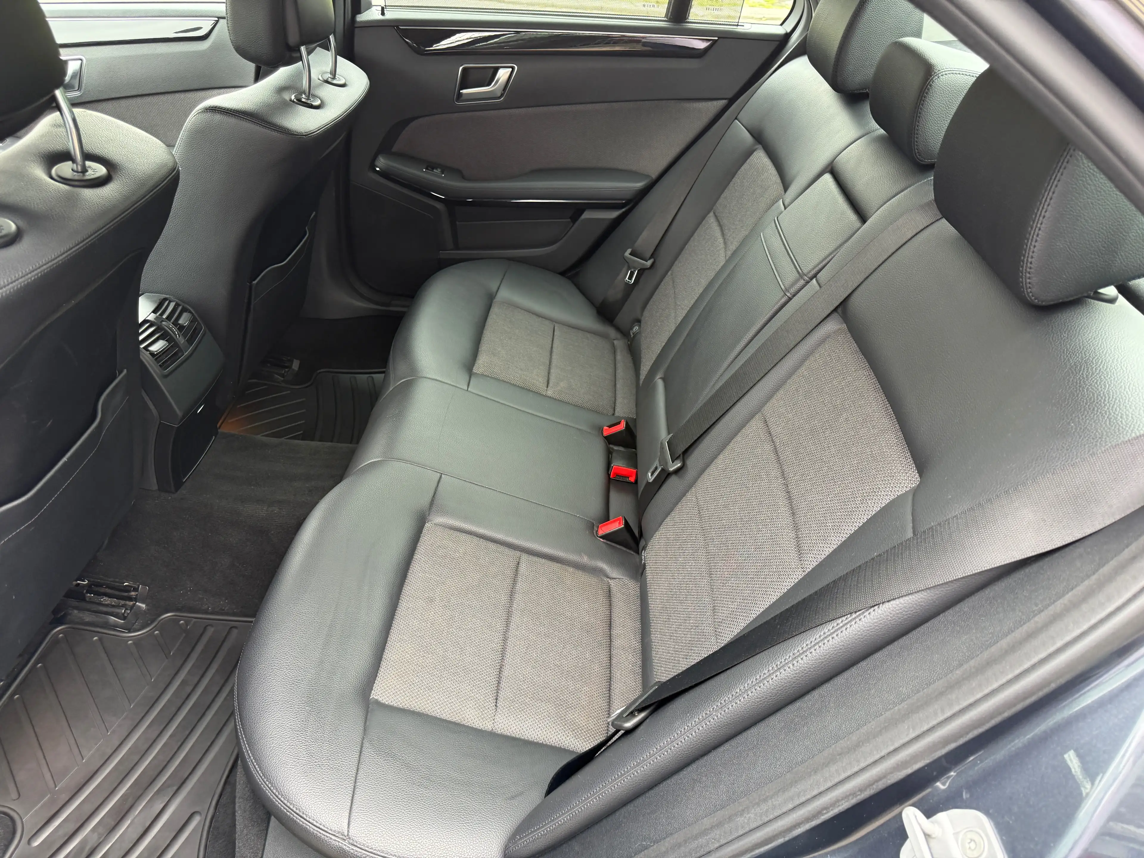 Mercedes-Benz E 300 CDI W212 Blue Efficiency Avantgarde *2.Hand*HU 2/2028*Scheckheft* — photo 12