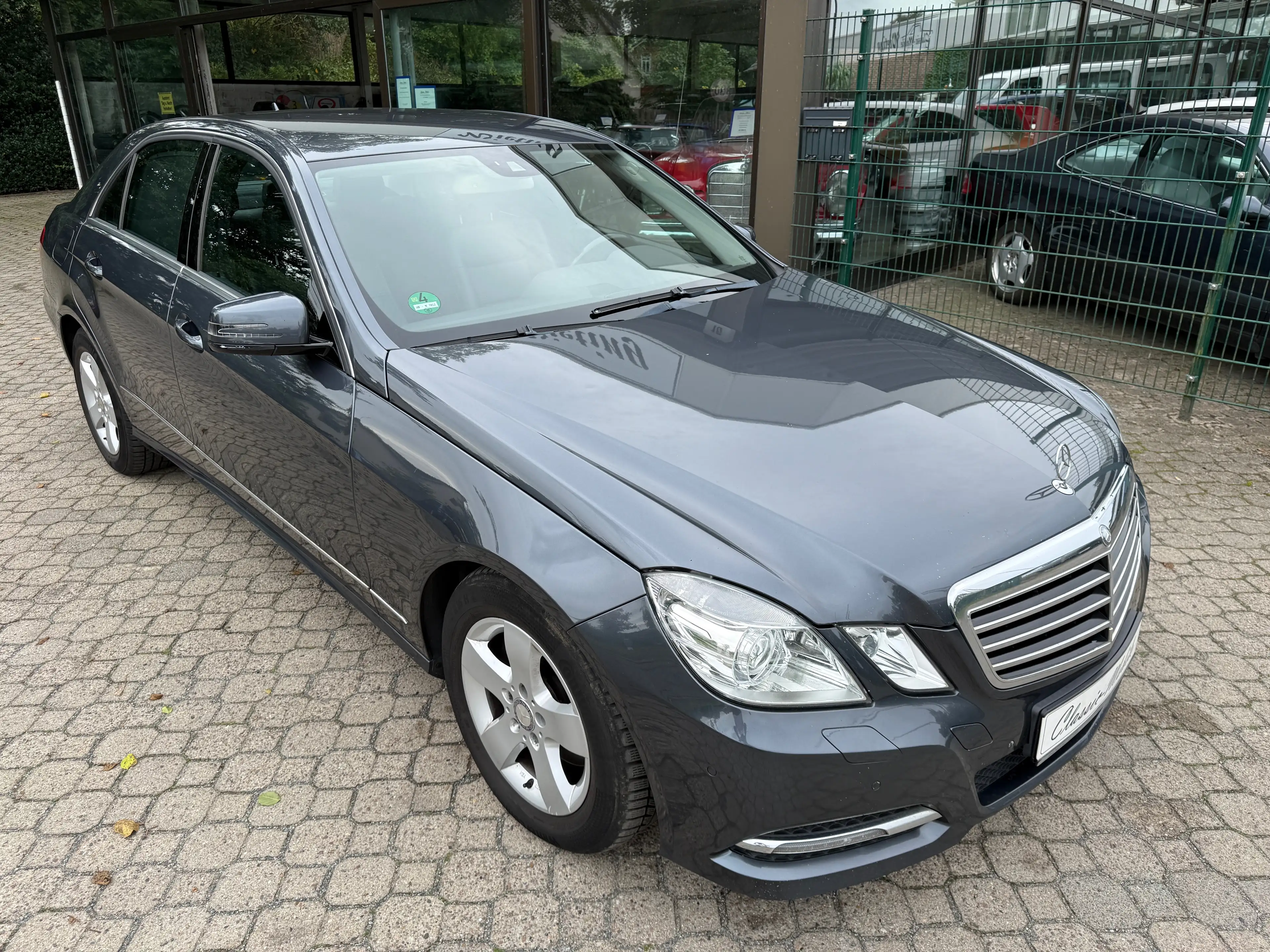Mercedes-Benz E 300 CDI W212 Blue Efficiency Avantgarde *2.Hand*HU 2/2028*Scheckheft*