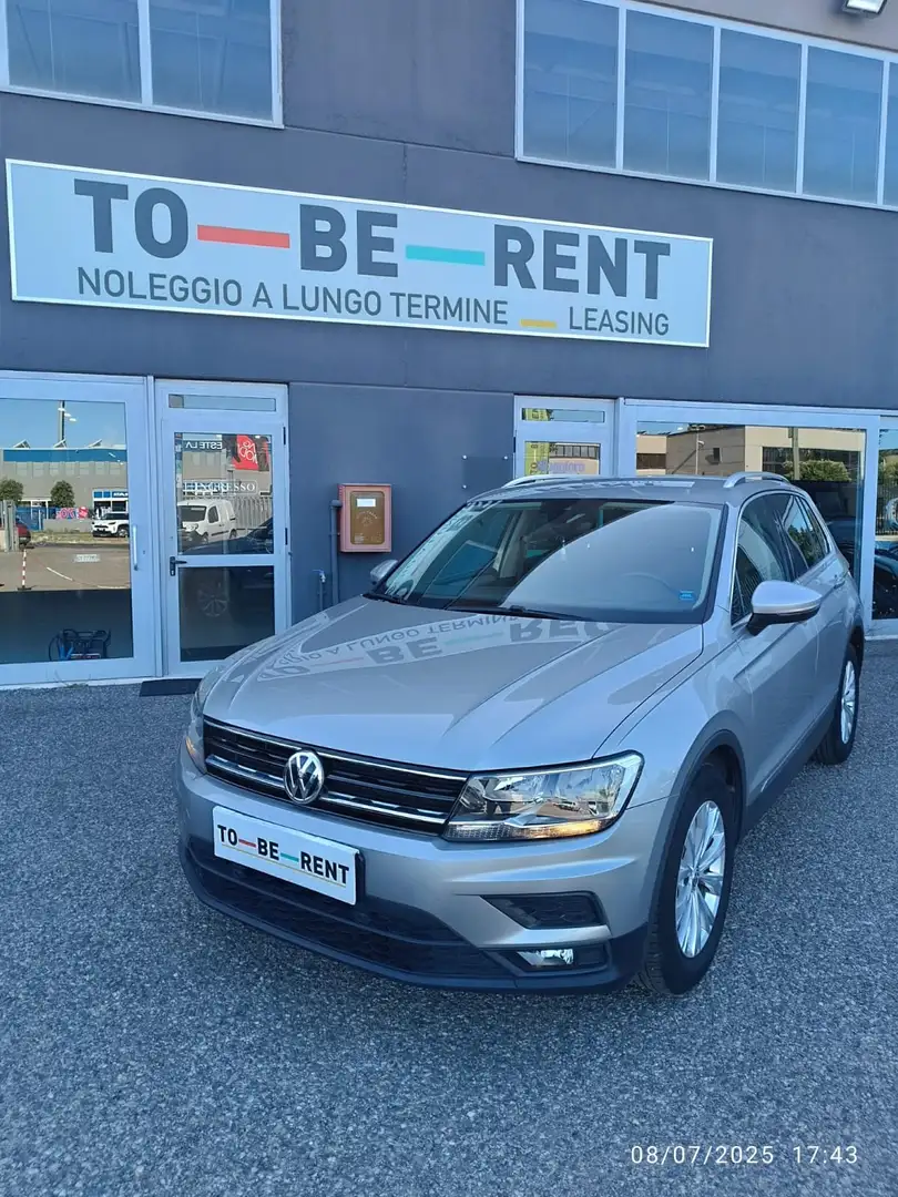 Volkswagen Tiguan Tiguan II 2016 1.6 tdi Style 115cv Grigio - 2