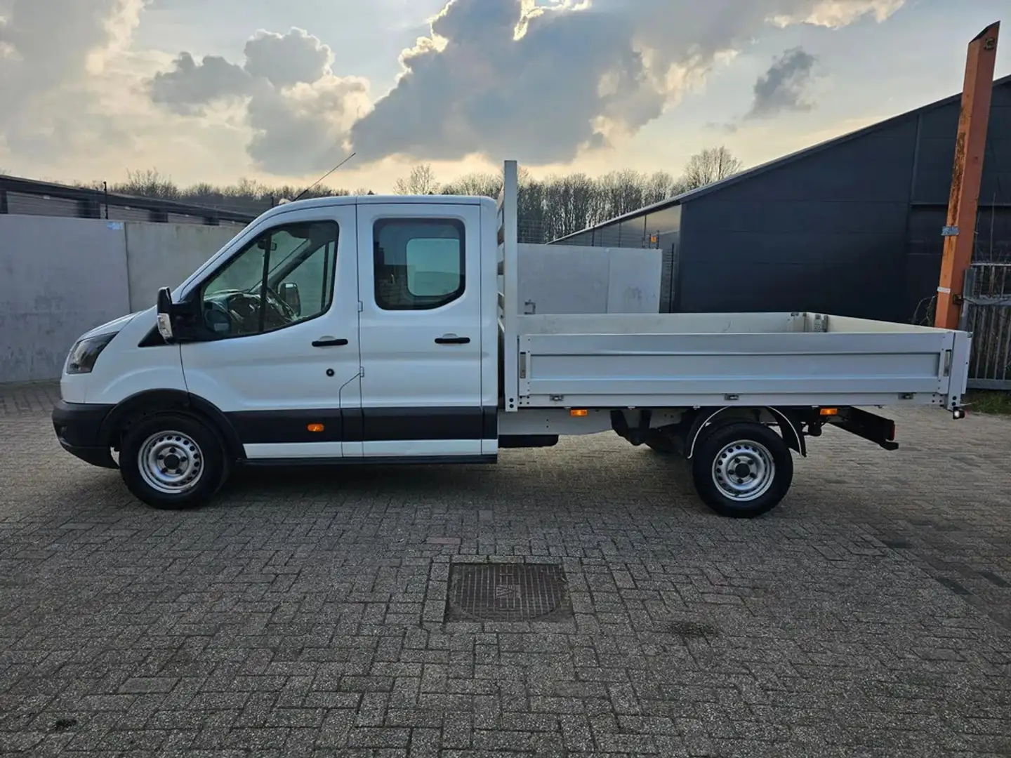 Ford Transit 350 2.0 TDCI L3H1 DC Trend Wit - 2