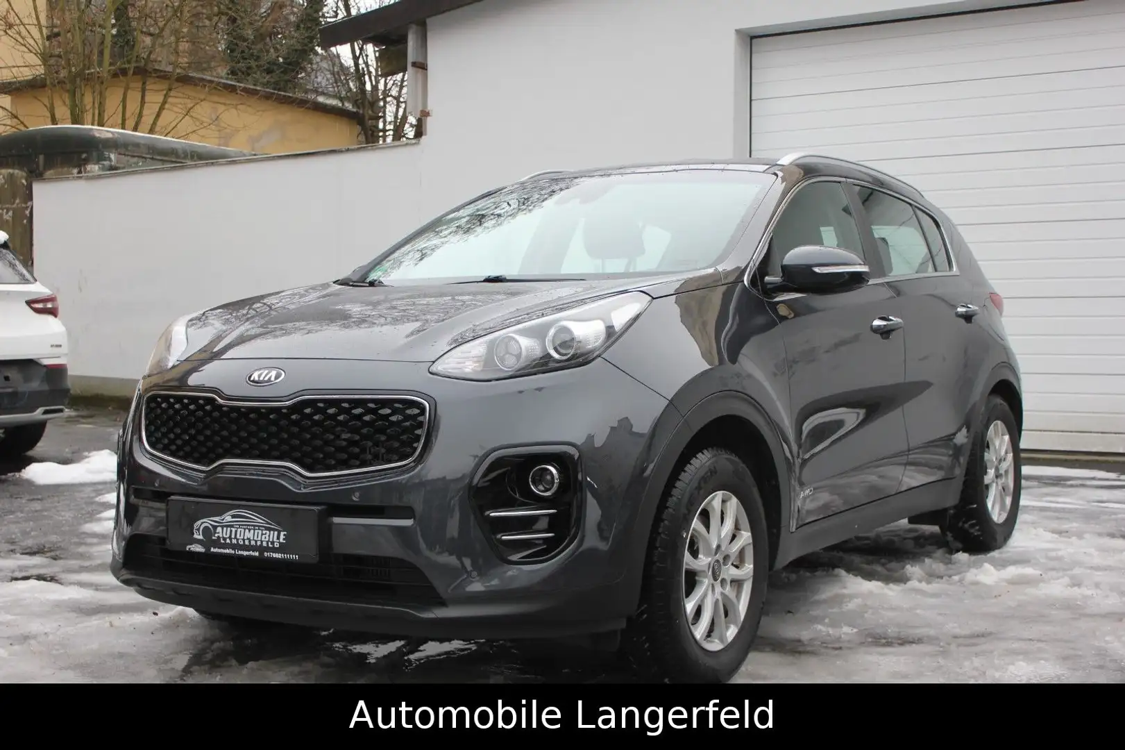Kia Sportage Vision 4WD 1.HAND NAVI AHK SHZ KAMERA Gris - 2