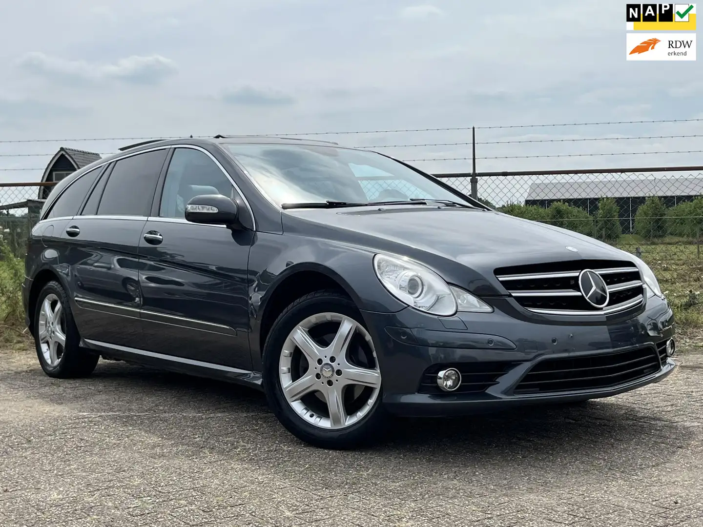 Mercedes-Benz R 350 CDI Lang 4-Matic AMG Keyless Pano Gris - 1