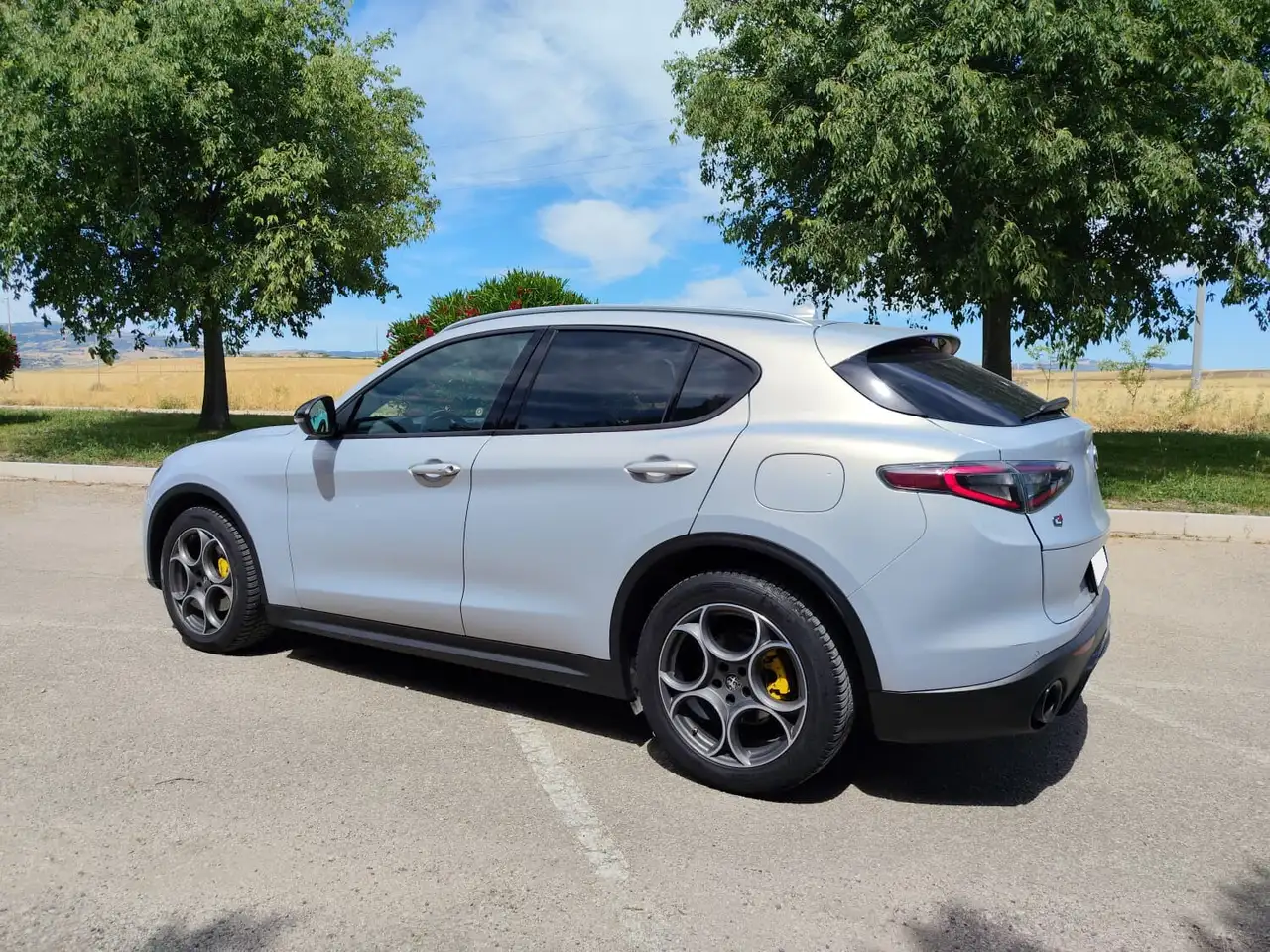 Alfa Romeo Stelvio 2023 — фото 7