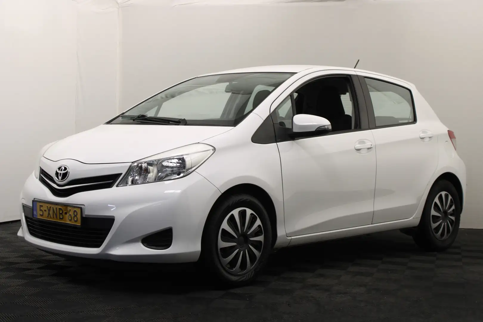 Toyota Yaris 1.0 VVT-i Now Blanc - 1