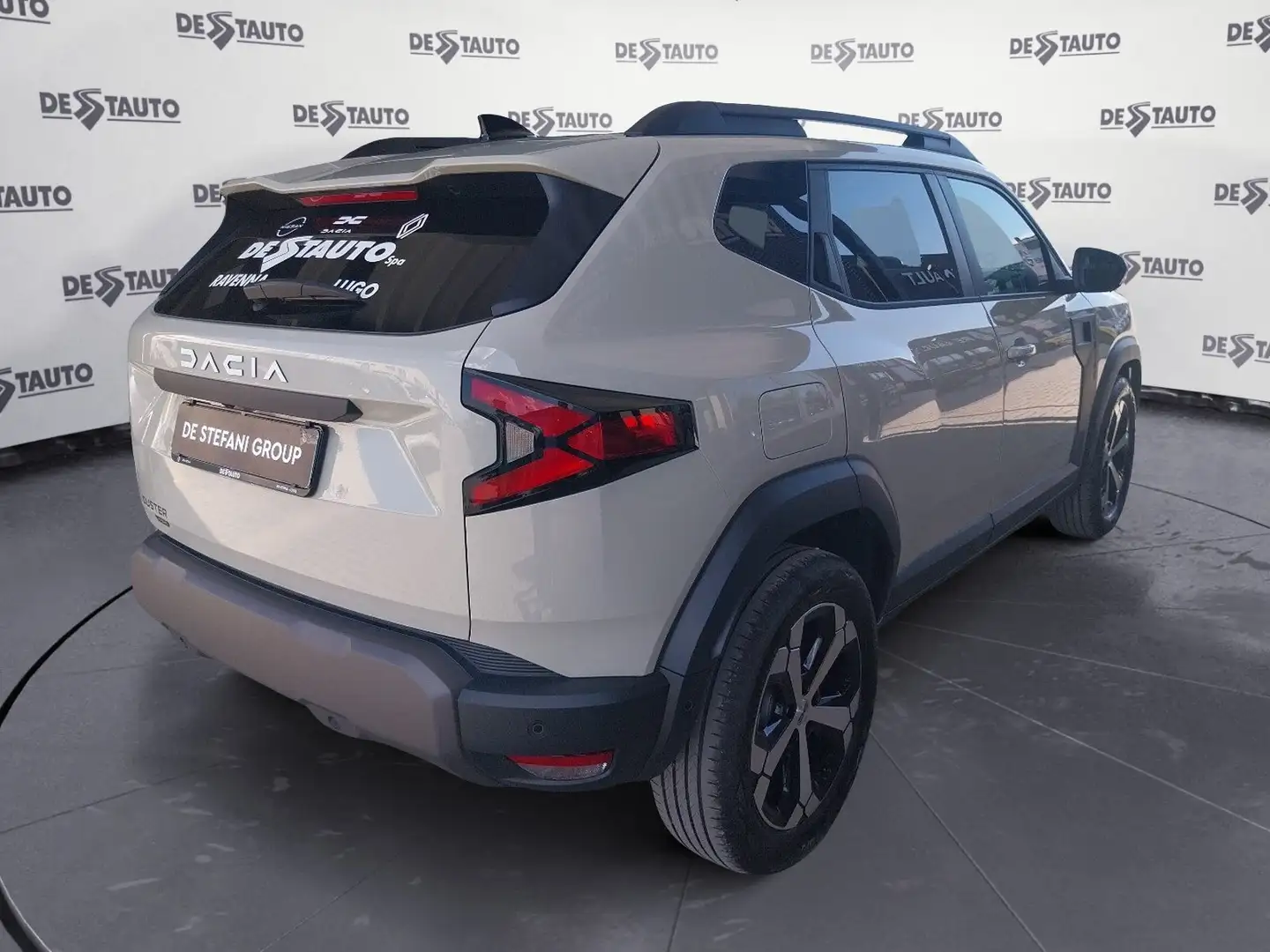Dacia Duster Duster Hybrid Journey 140 CV Grau - 2