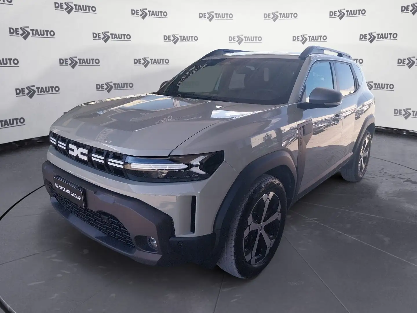 Dacia Duster Duster Hybrid Journey 140 CV Grau - 1