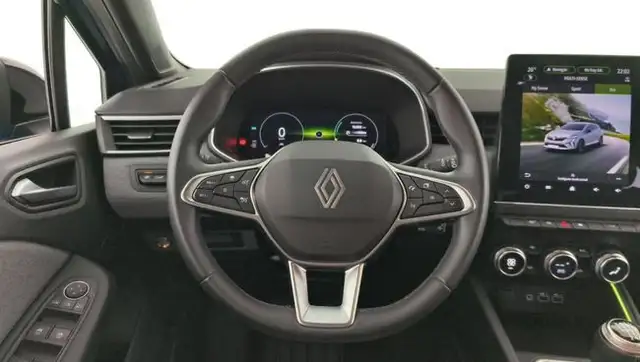 Renault Clio view 3