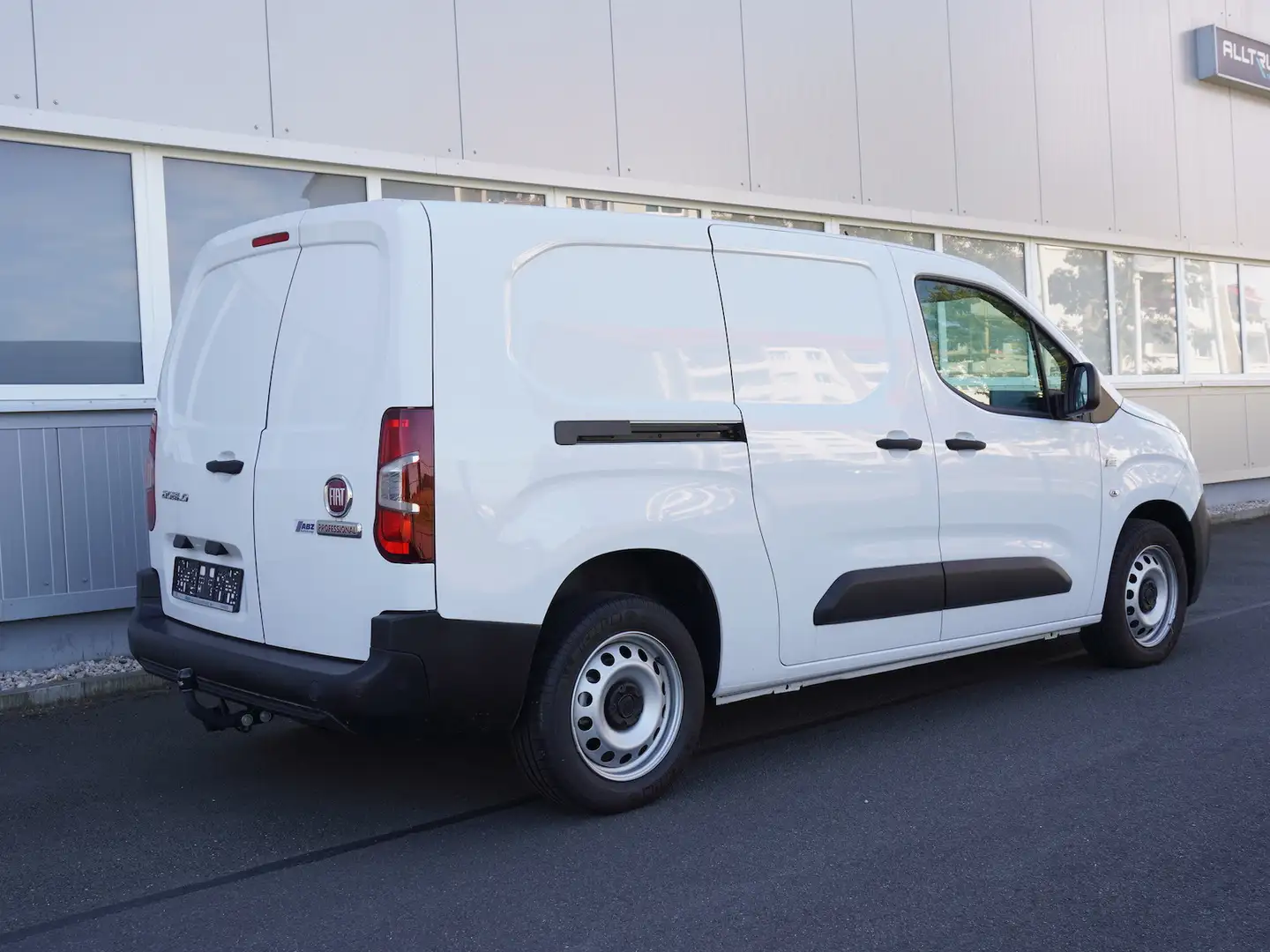 Fiat Doblo Maxi 1.5 / AHK / Parksensoren Weiß - 2