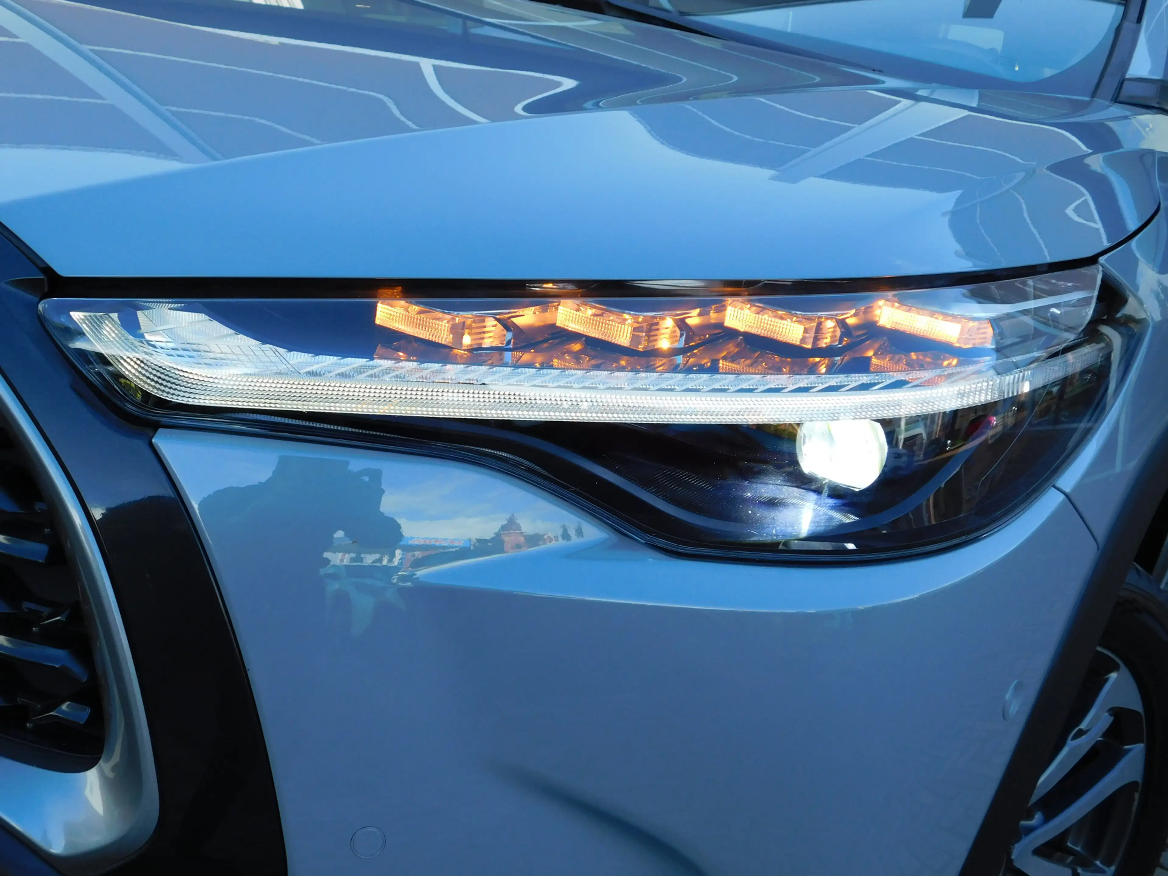 Toyota Corolla Cross 2.0 High Power Hybrid Launch Edition | LEDER | JBL — photo 3