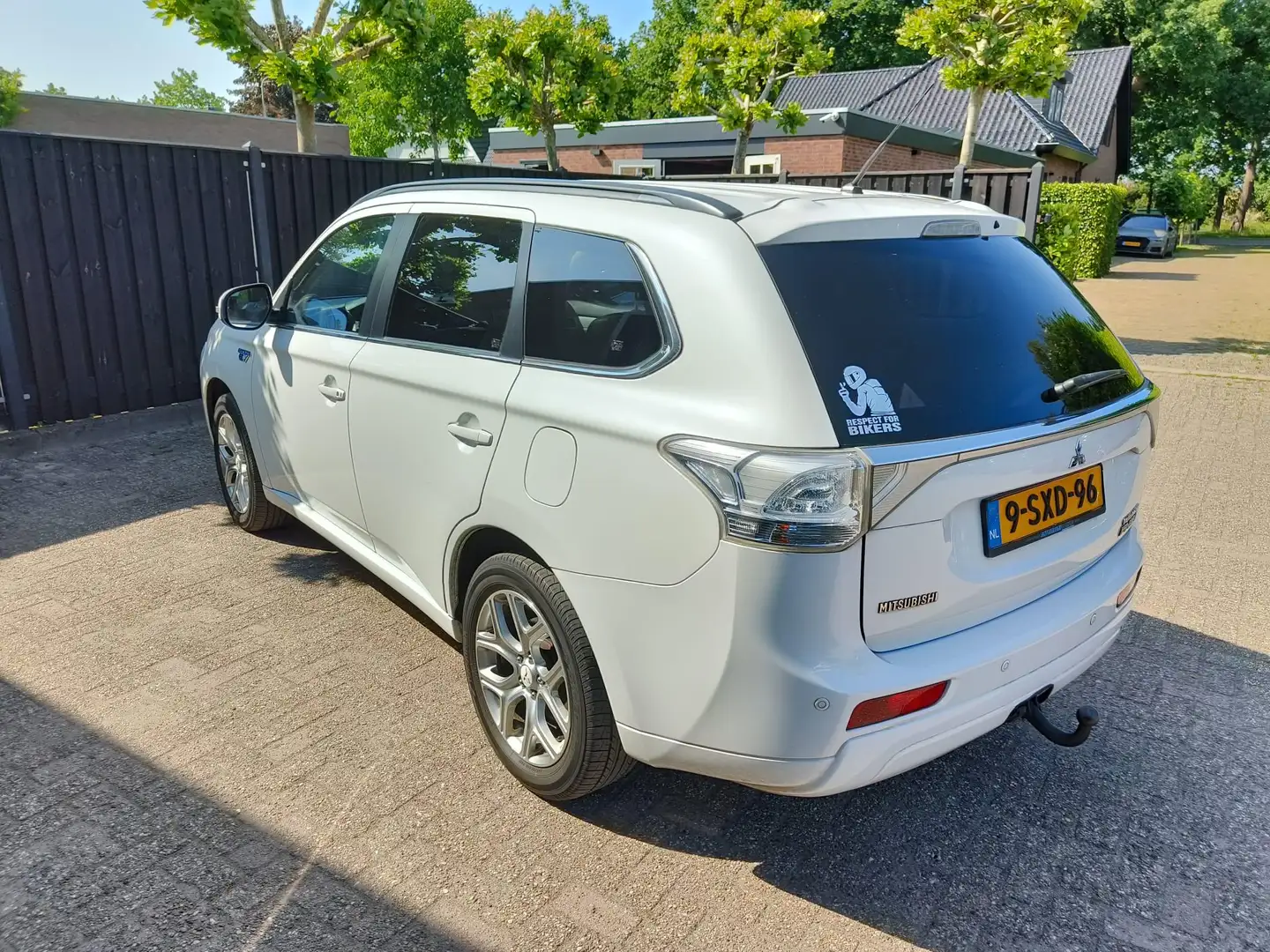 Mitsubishi Outlander 2.0 PHEV Instyle+ Weiß - 2