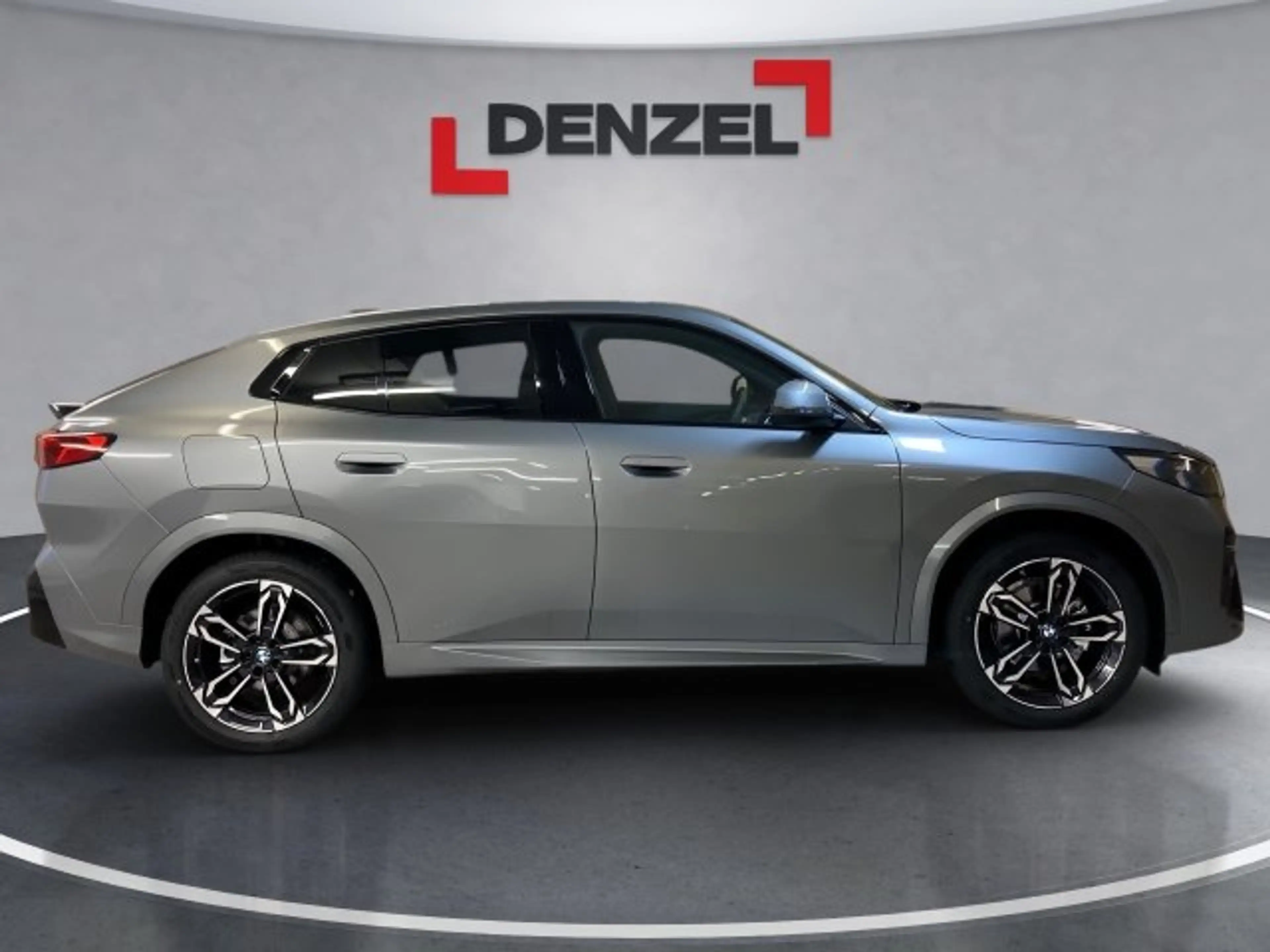 BMW iX2 eDrive 20 U10 — photo 5