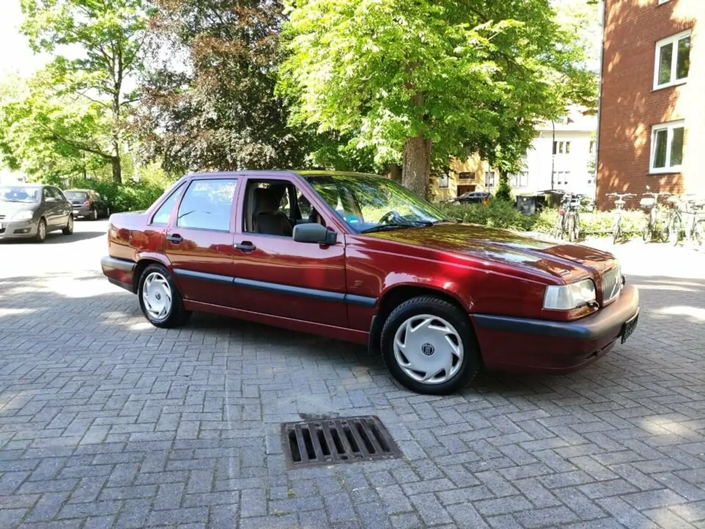 Volvo 850 Rot - 1