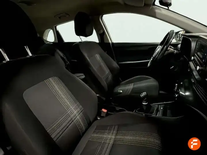 Hyundai i20 2021, foto 11