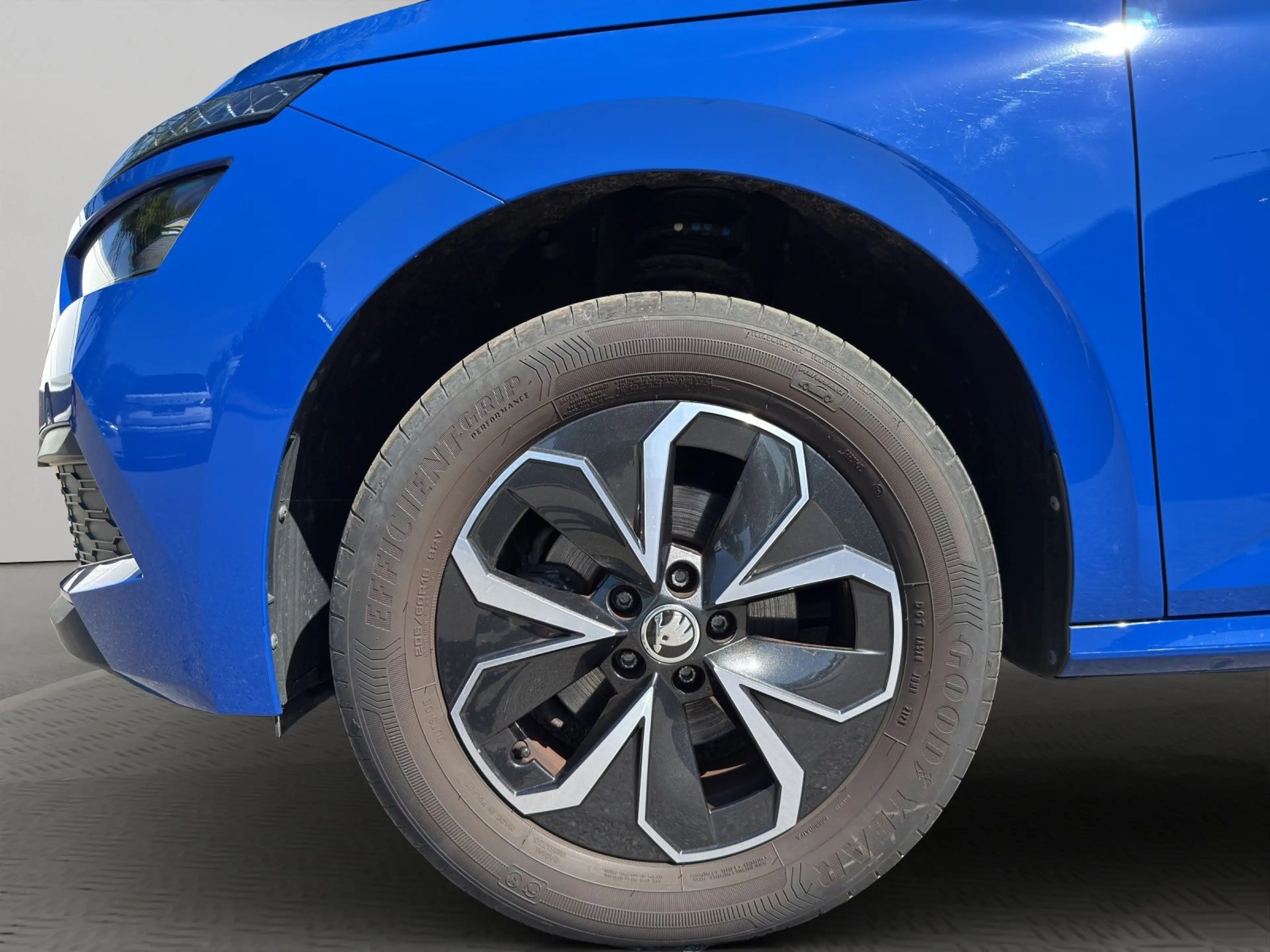 Skoda Kamiq 1.0 TSI DSG Ambition LED+SITZHZG+TEMPOMAT — photo 8