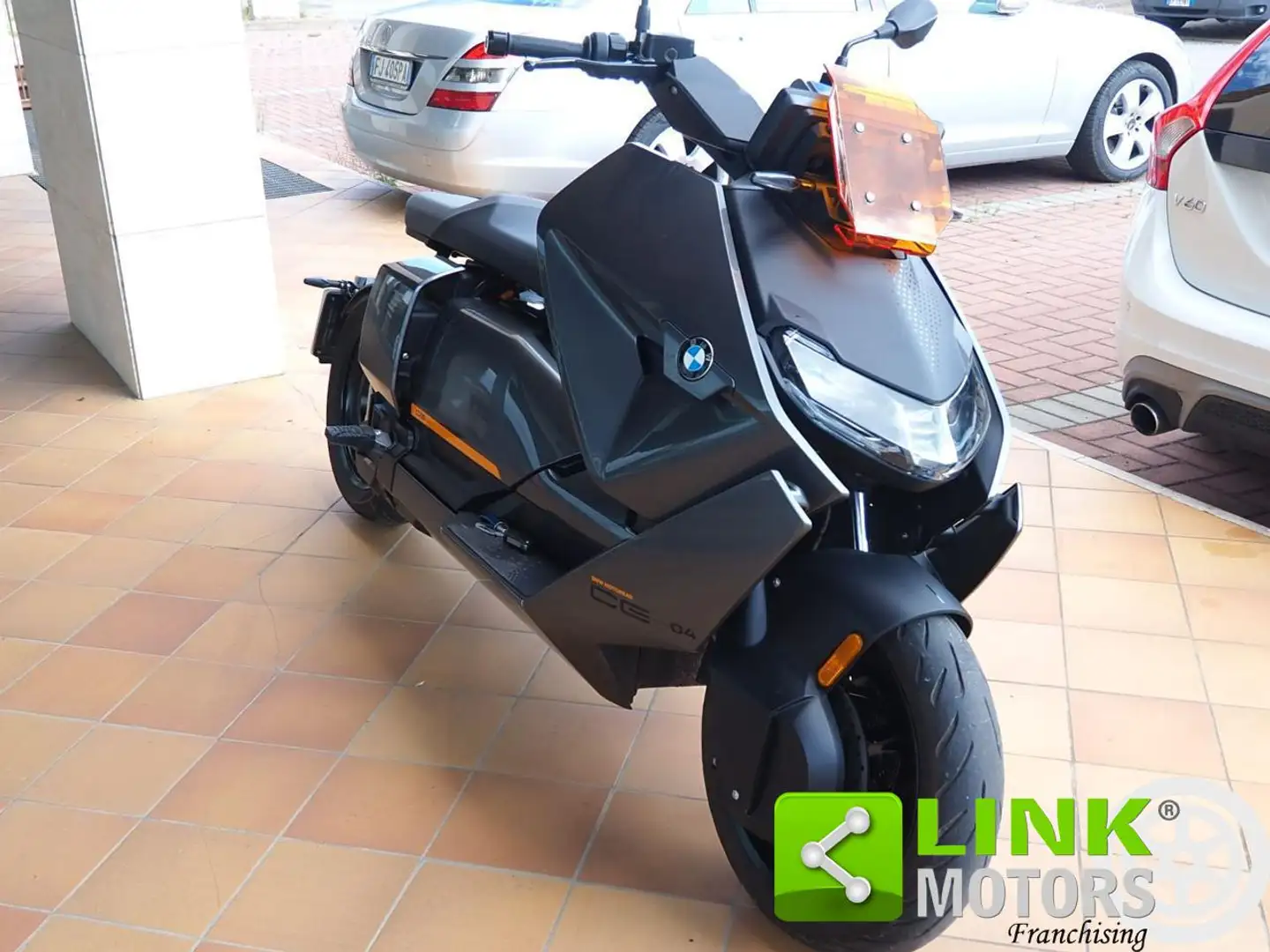 BMW CE 04 COMPLETAMENTE ELETTRICO FINANZIABILE Nero - 2