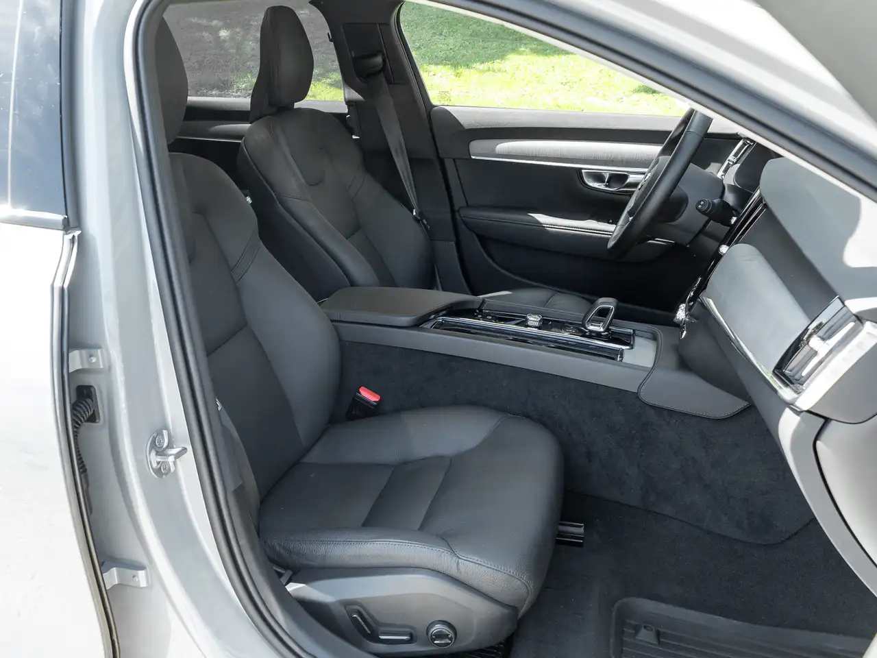 Volvo V90 Cross Country снимка Volvo V90 Cross Country