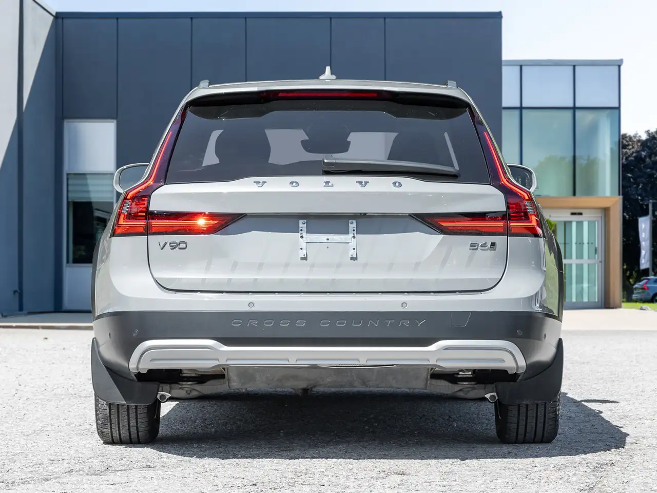 Volvo V90 Cross Country снимка Volvo V90 Cross Country