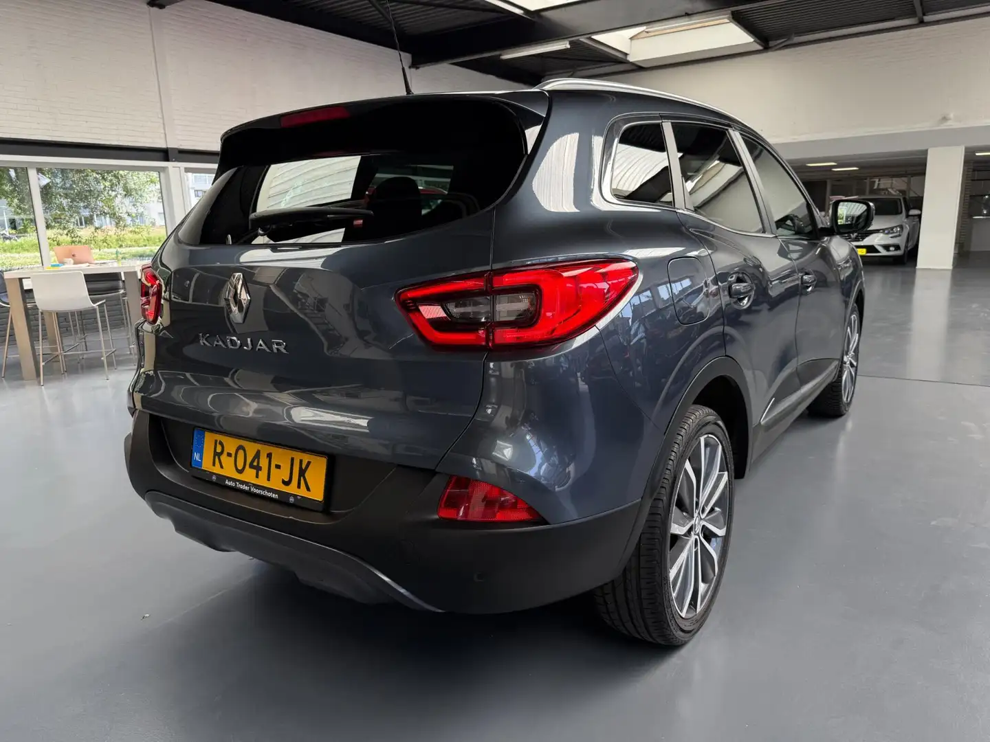 Renault Kadjar 1.2 TCe Bose |Keyless Go| Grijs - 2