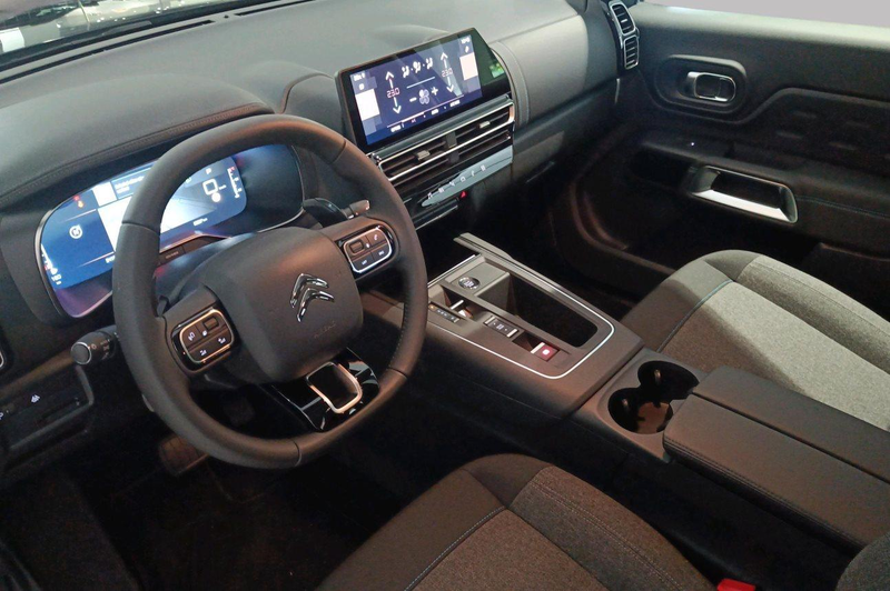 Citroen C5 Aircross Hybrid — photo 9