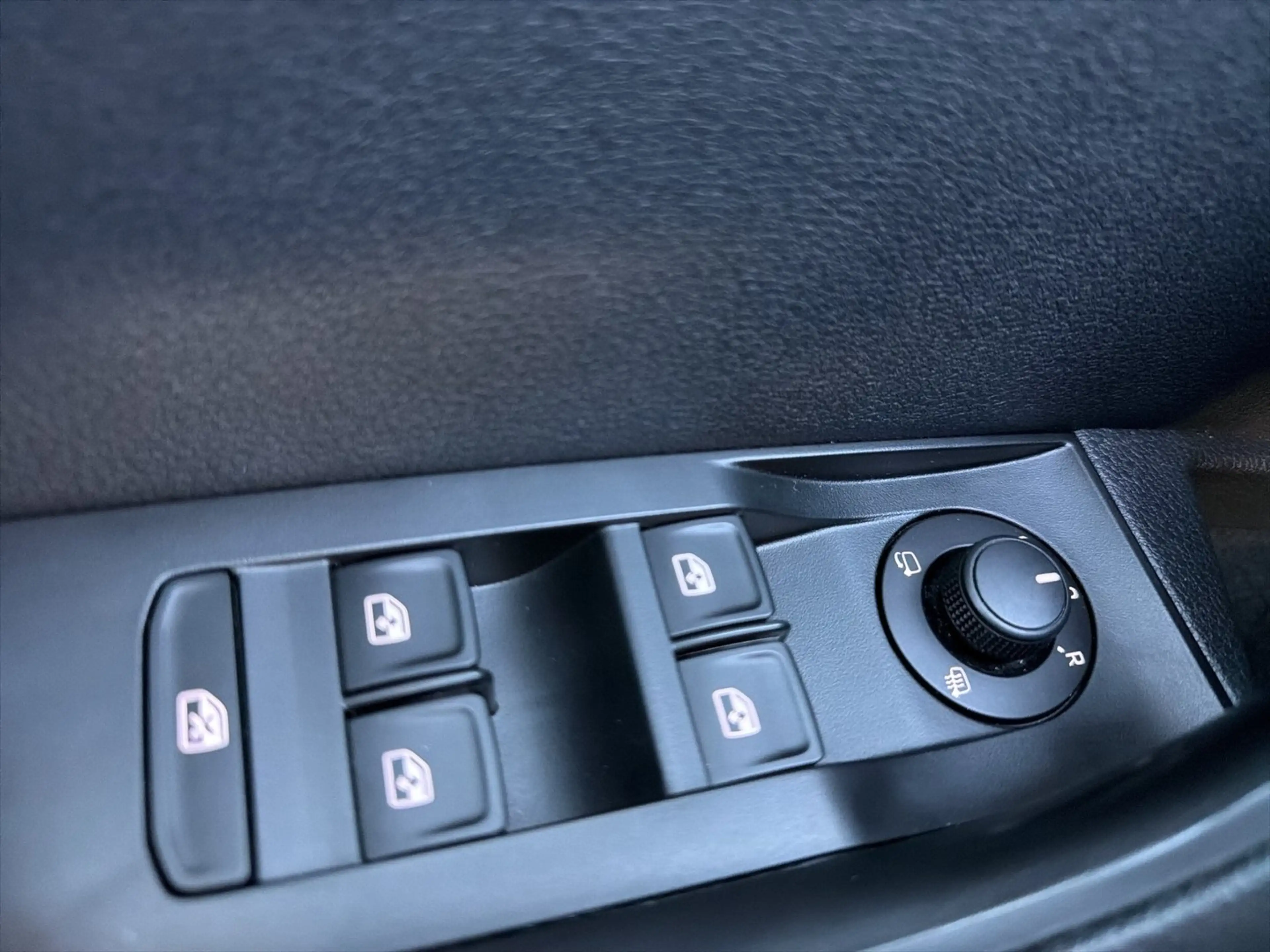 Skoda Superb 4x4 Ambition TDI DSG — photo 6