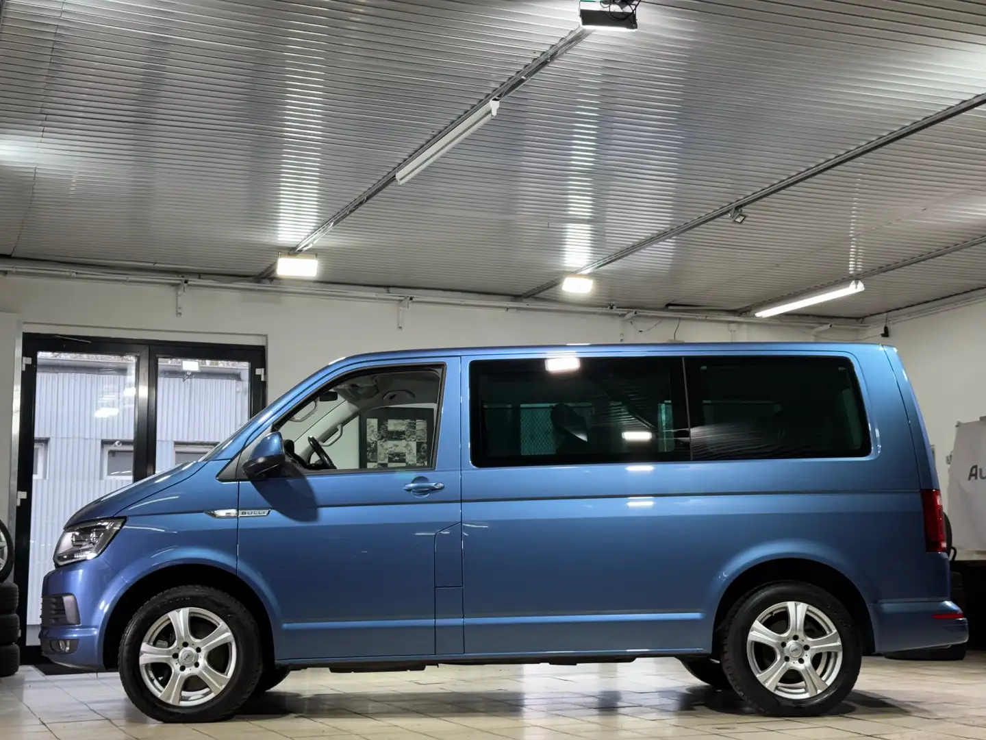 Volkswagen T6 Multivan Comfortline*4Motion*LED*St.Hzg*AHK* Bleu - 2