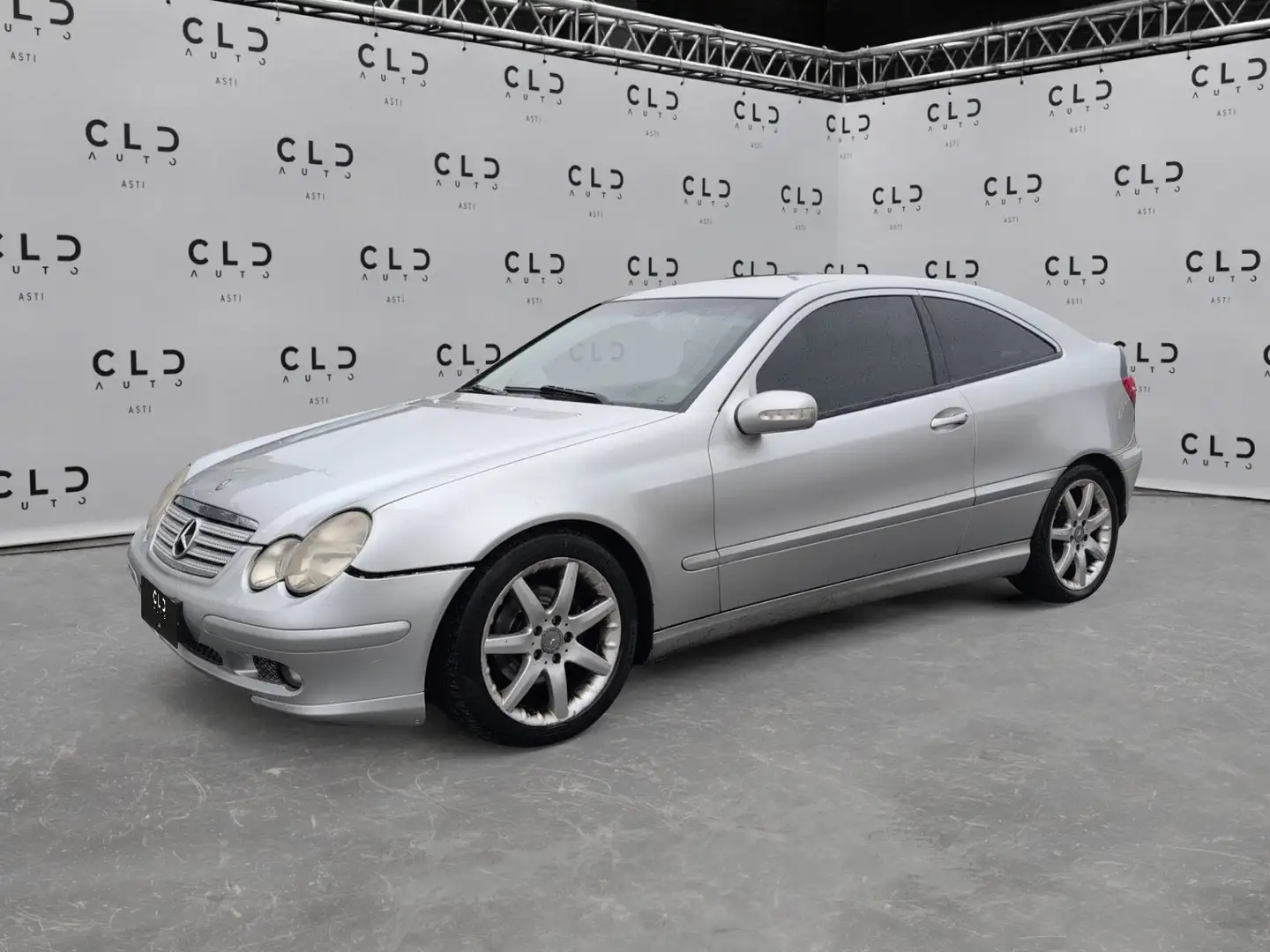 Mercedes-Benz C 220 Sportcoupe c220 cdi Avantgarde Silber - 2
