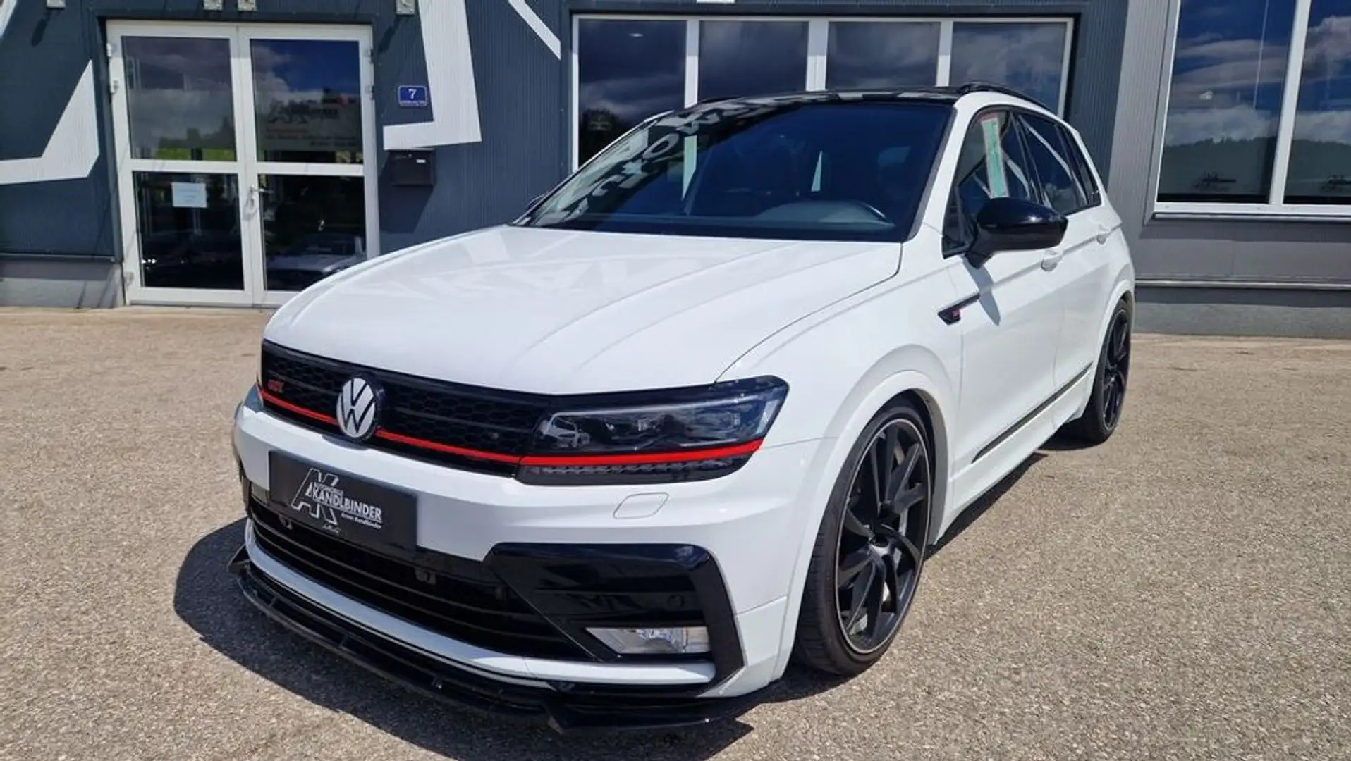 Volkswagen Tiguan 2,0 TSI R-Line DSG ''Finanzierung möglich'' Weiß - 1