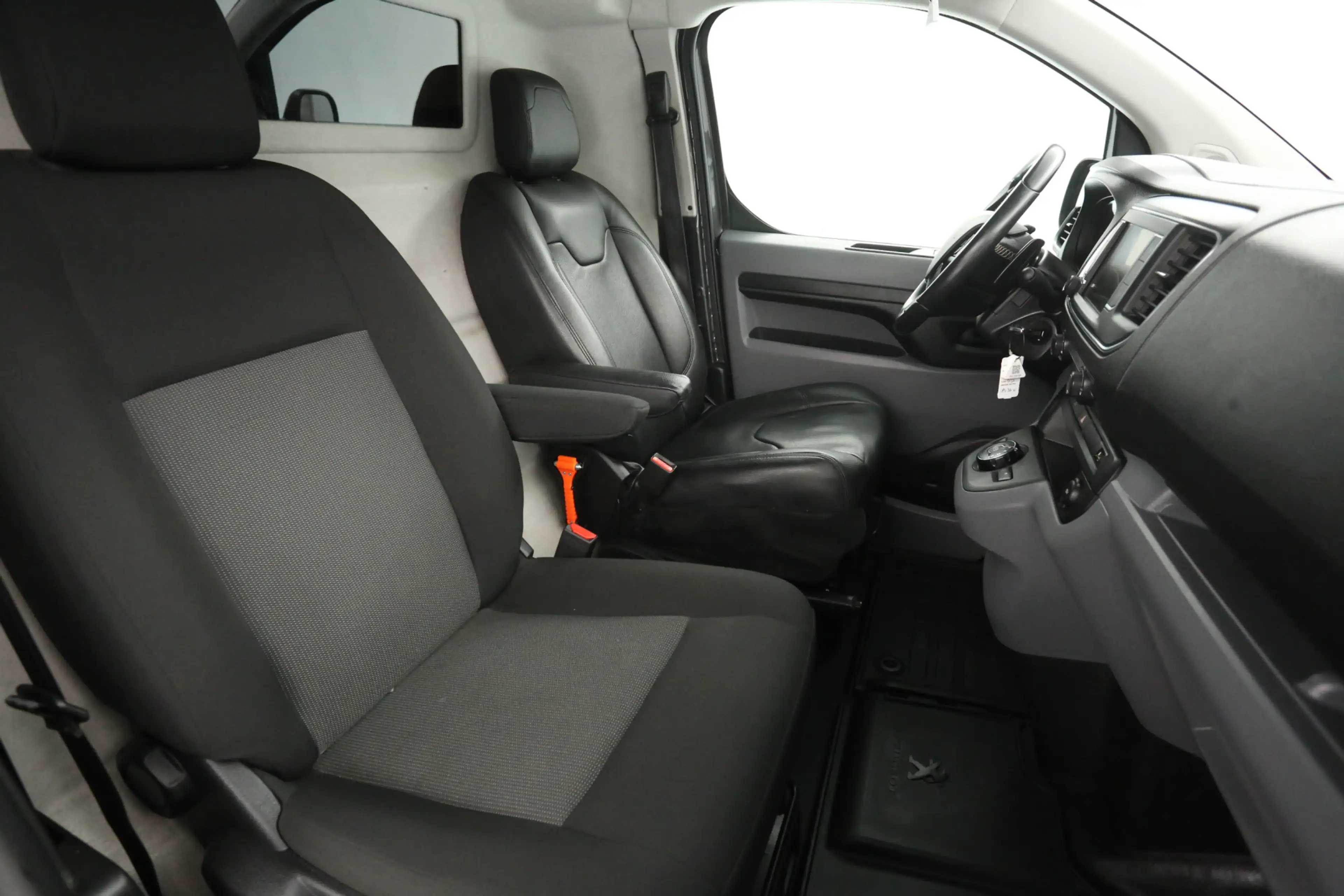 Peugeot Expert 2.0 BlueHDI L2H1 | Automaat | Airco | Cruise | Cam — photo 10