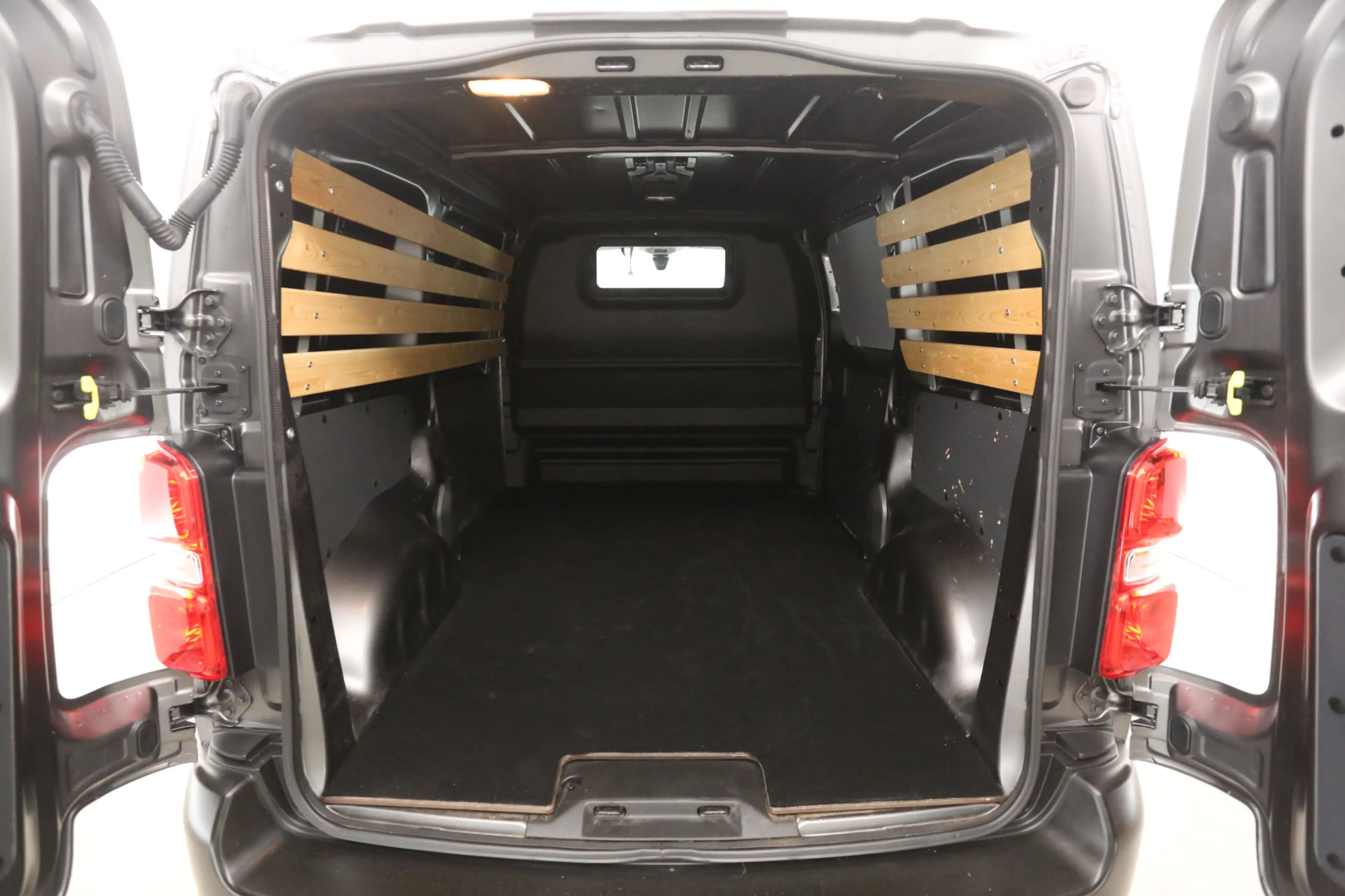 Peugeot Expert 2.0 BlueHDI L2H1 | Automaat | Airco | Cruise | Cam — photo 3